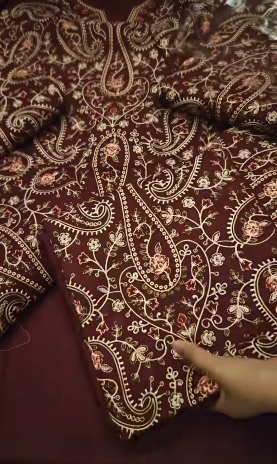 DHANAK marina 2pc article with embroidered mehroonuiyiy