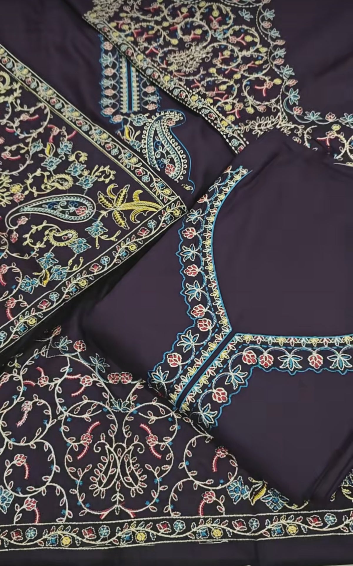 MARINA DHANAK 2 PIECE ARTICLE BEAUTIFUL EMBROIDERERY PLUMNDHU444