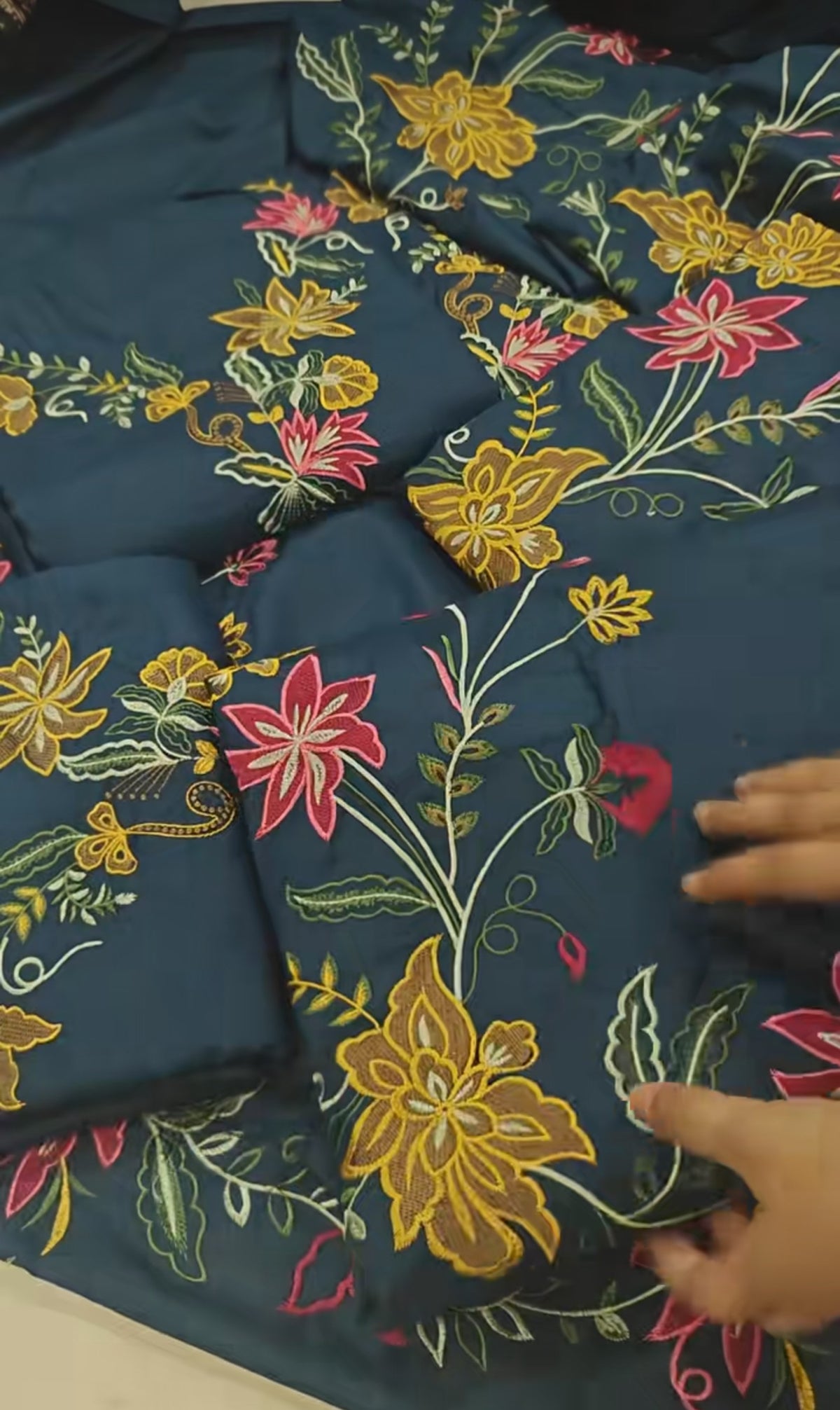 DHANAK marina 2pc article embroidered zinkutiyhdy