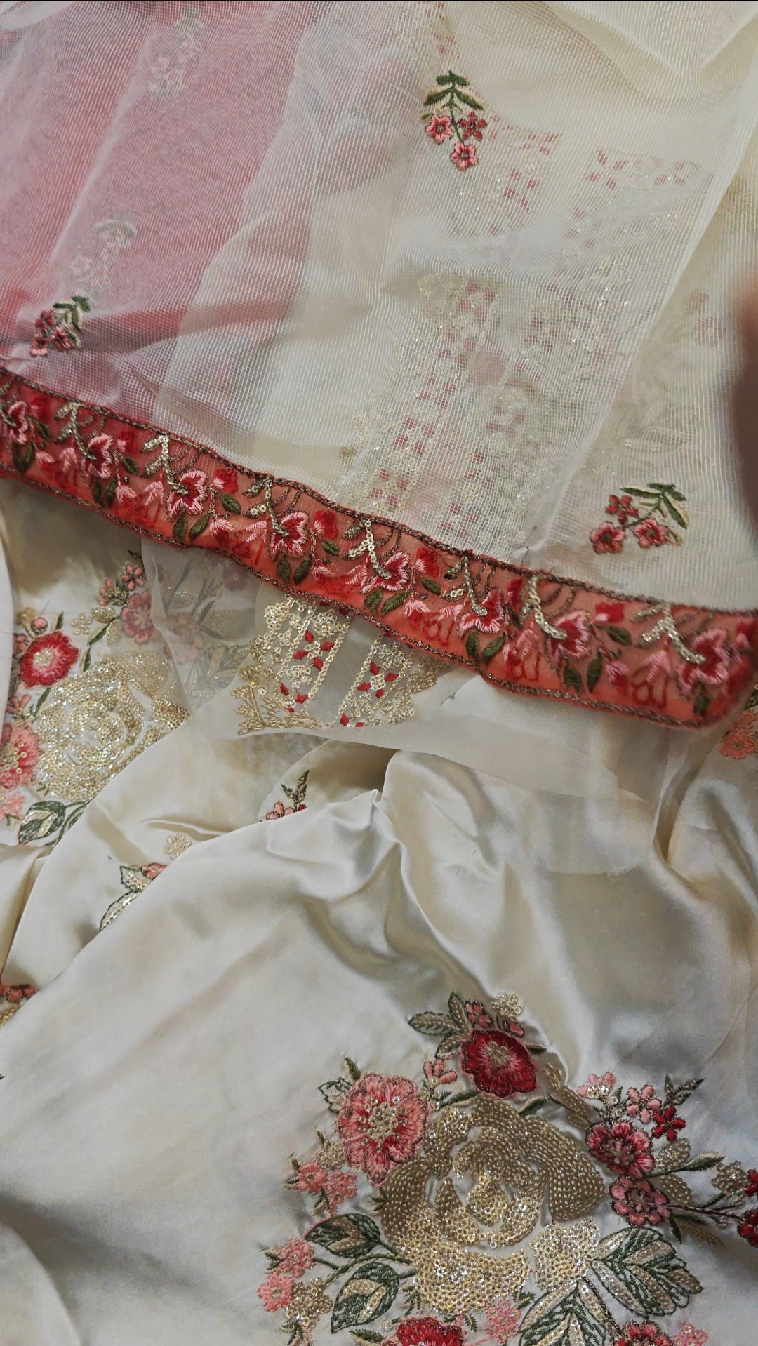 ETHNIC SILK 3 PIECE ARTICLE