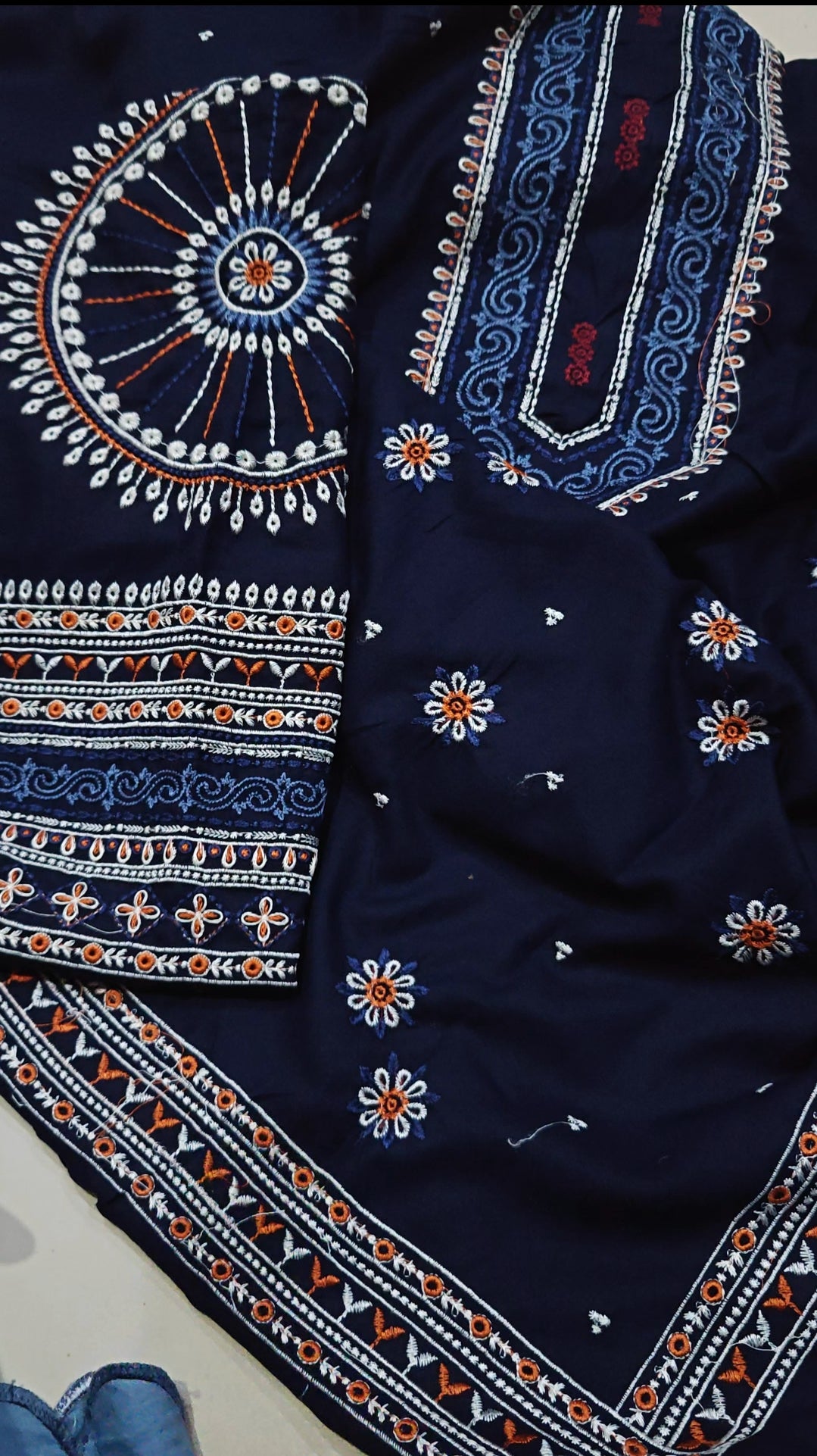 EMBROIDERED DHANAK 2 PIECE DRESS