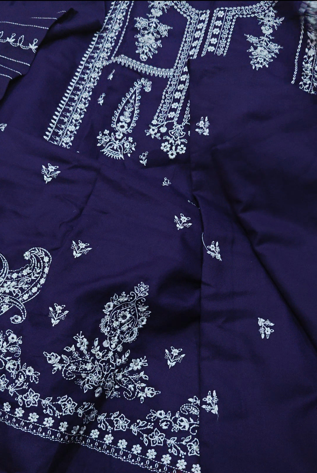 LAWN EMBROIDERED 2 PIECE