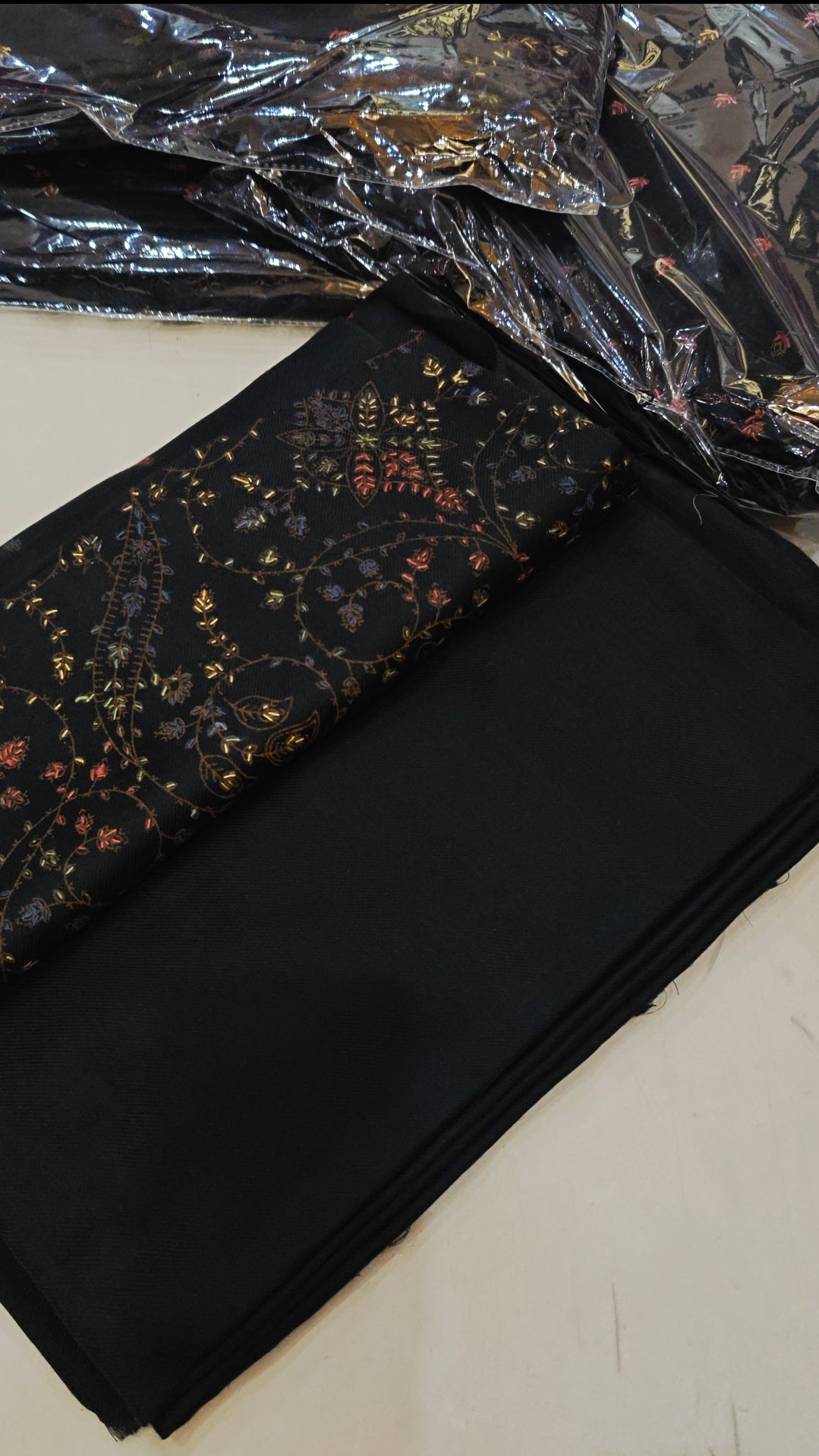 PASHMINA HANDMADE EMBROIDERY 3 PIECE