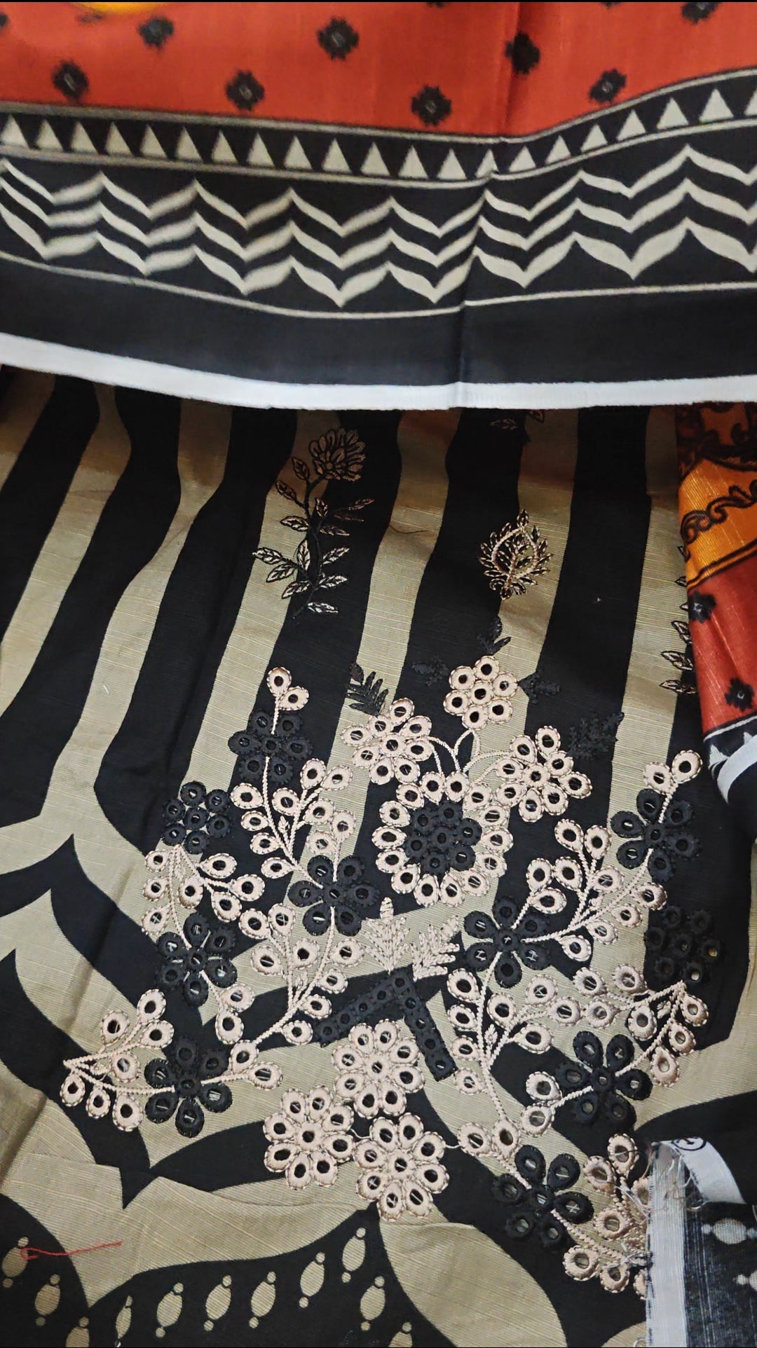 KHADDAR PRINTED 3 PIECE DRESS