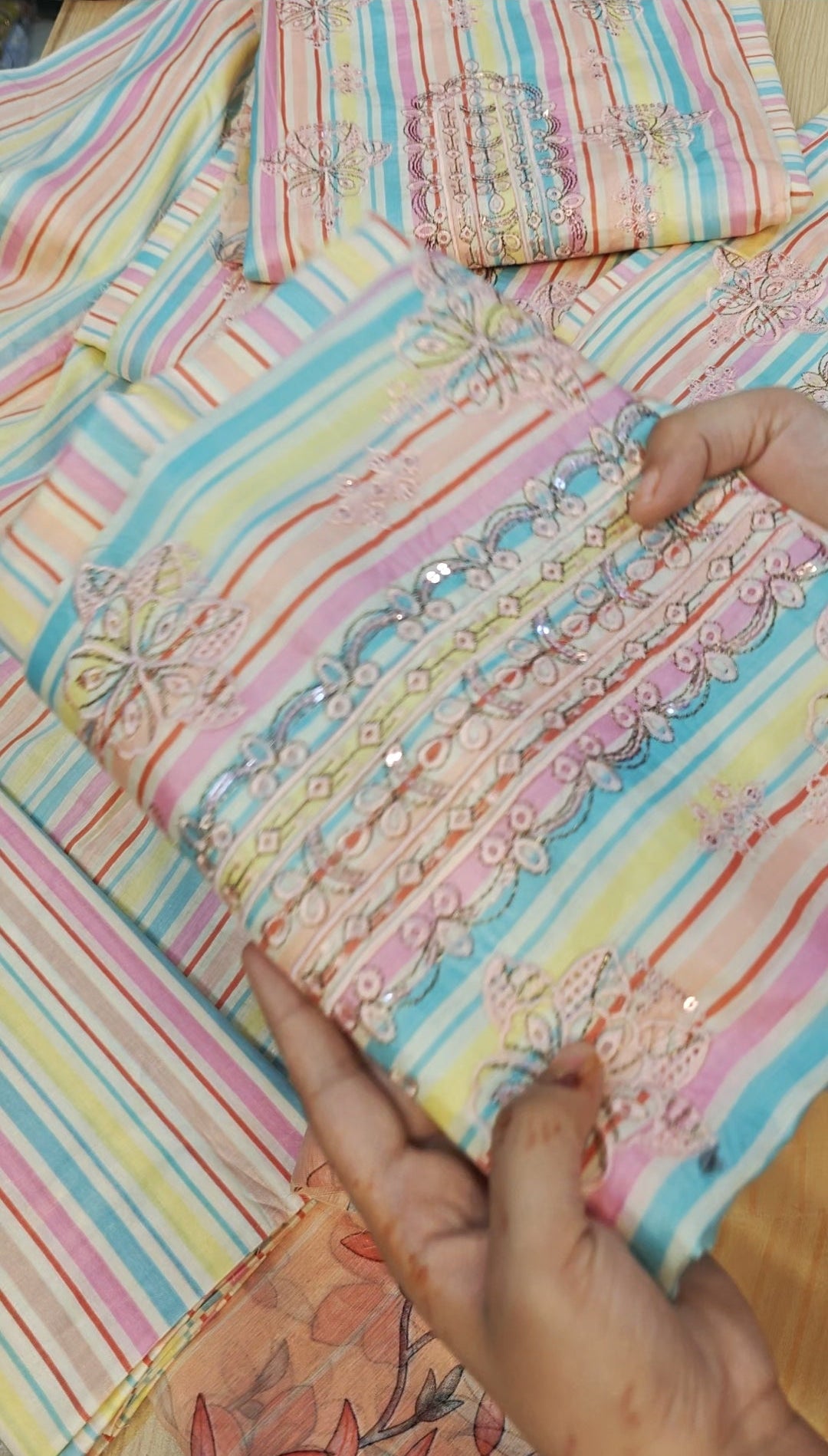 3pc lawn chikenkari Kari multi mb lawn