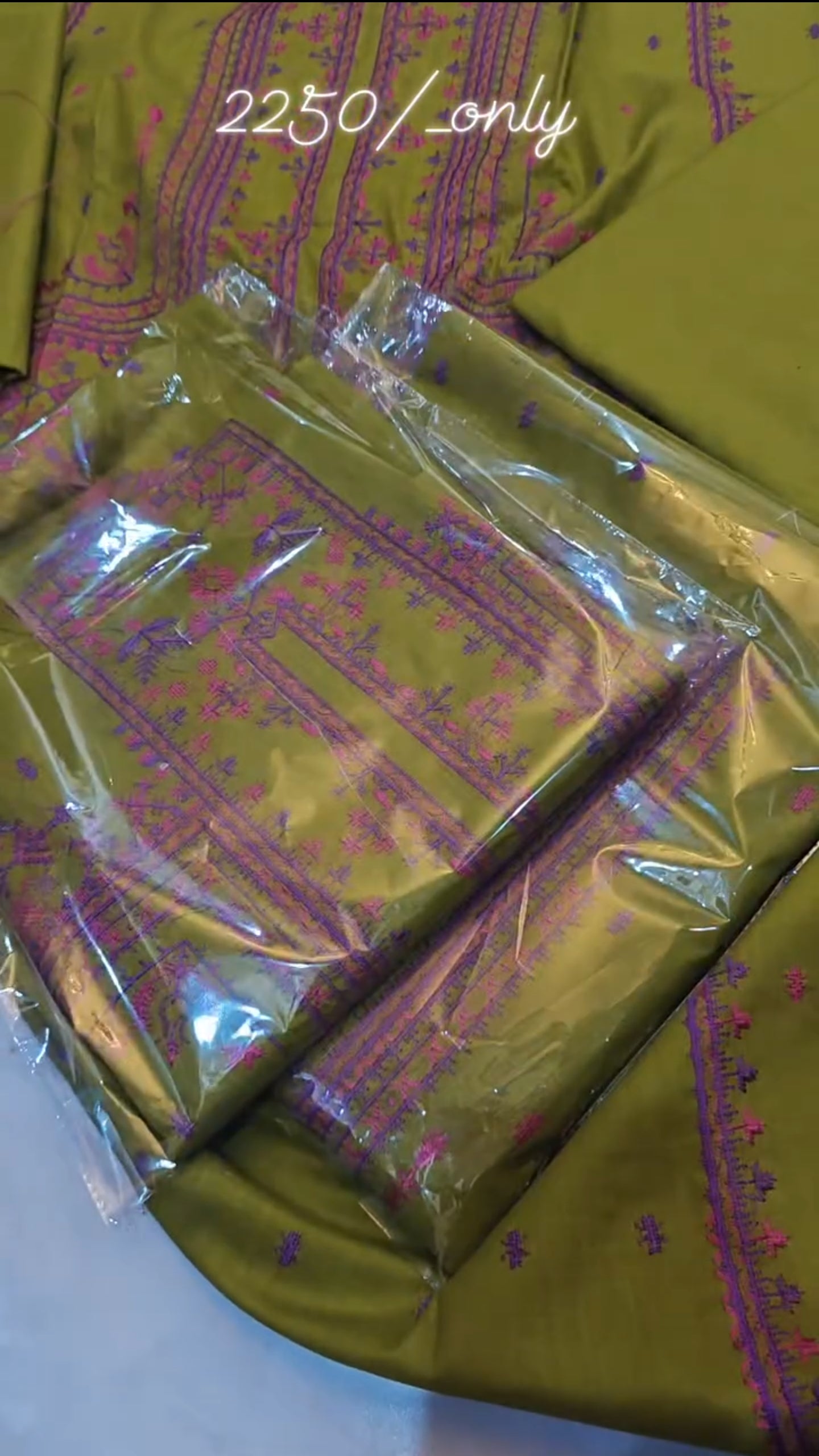 EMBROIDERED LAWN 2 PIECE ARTICLE KNFV78MJ85l