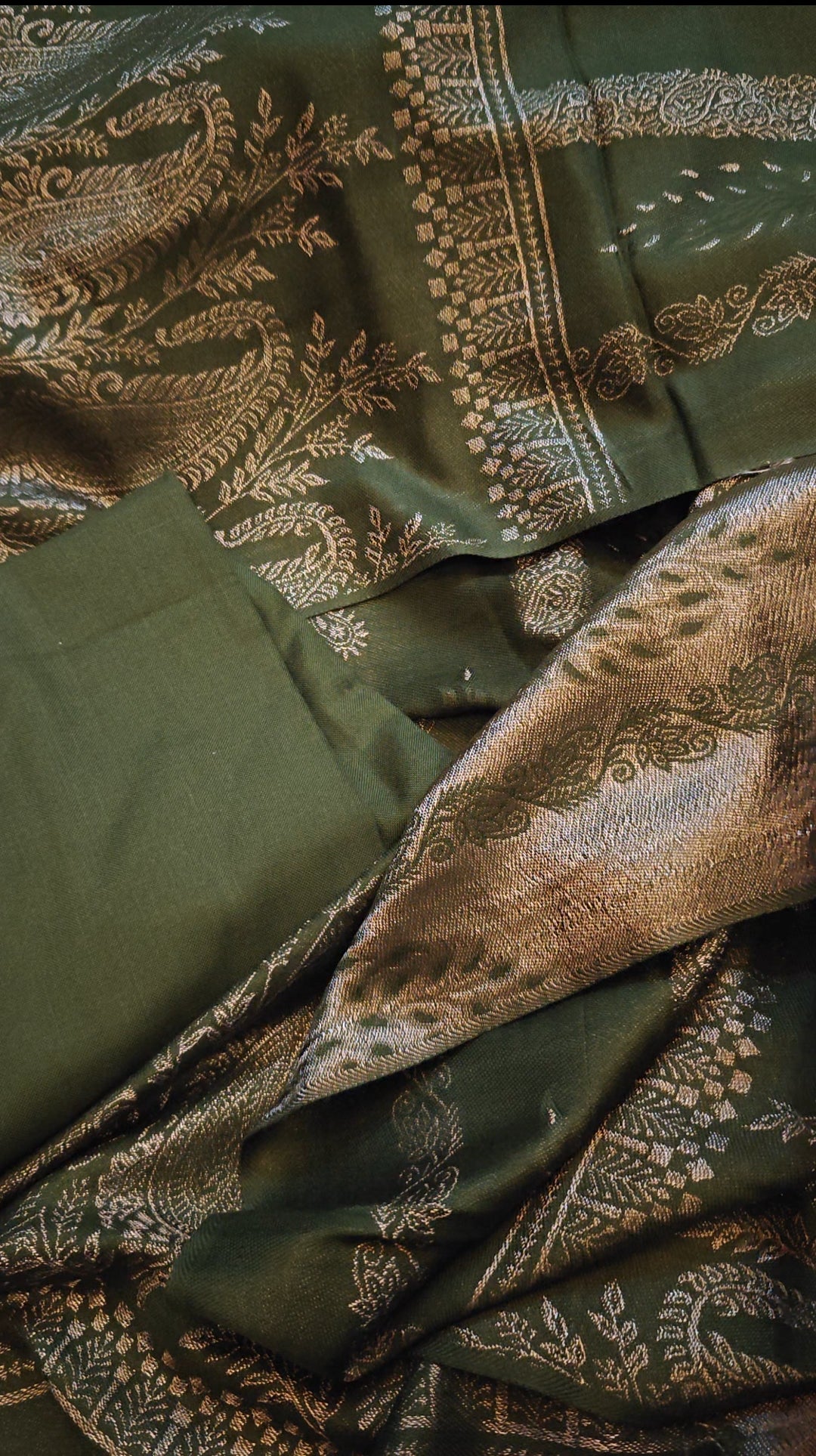 BANARSI BAROSHIA 3 PIECE ARTICLE