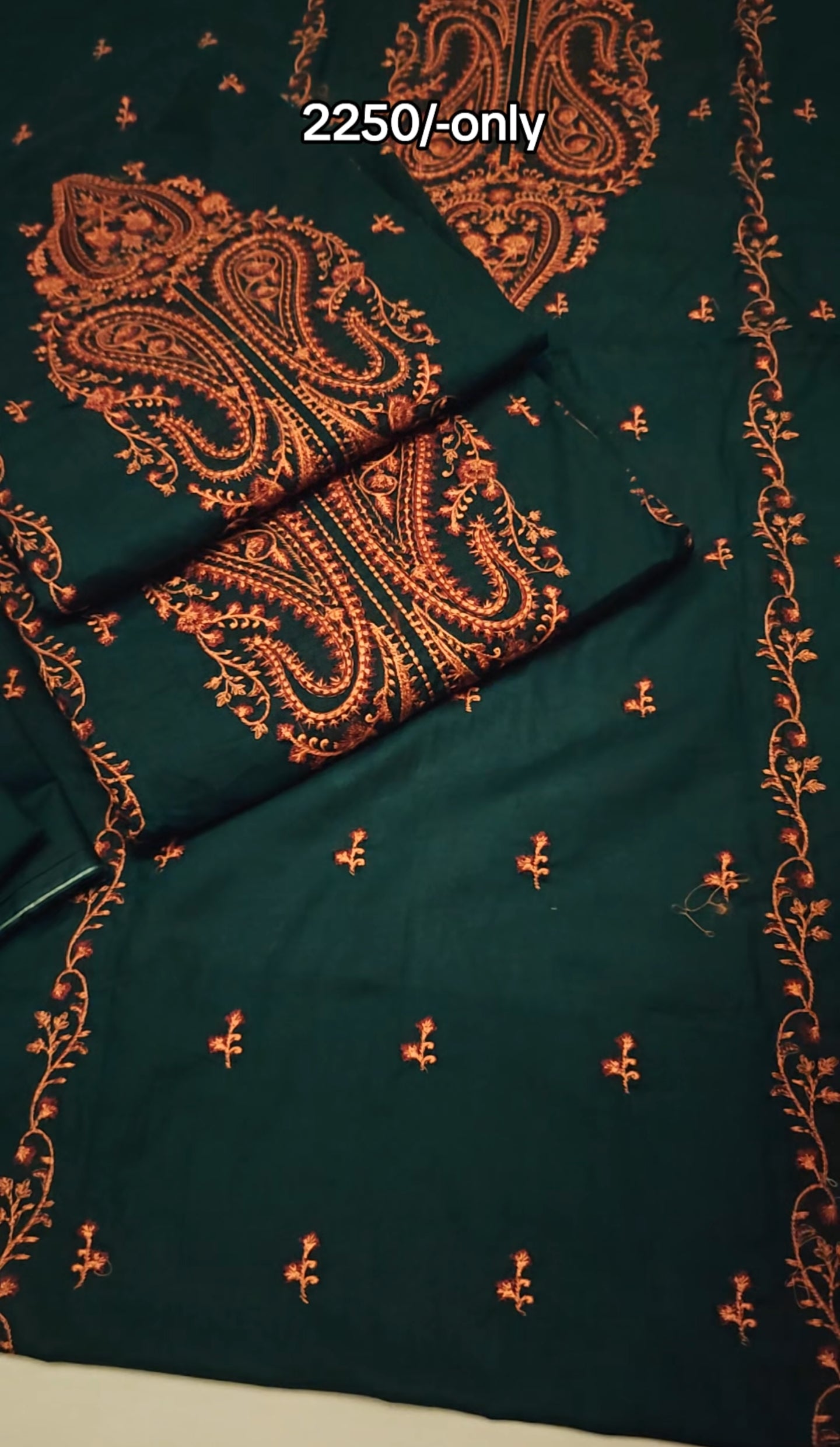 EMBROIDERED LAWN 2 PIECE ARTICLE IB5I