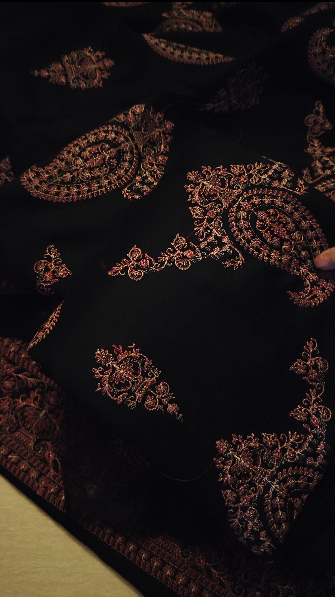 BREEZE EMBROIDERED DHANAK 3 PIECE ARTICLE CHOI0