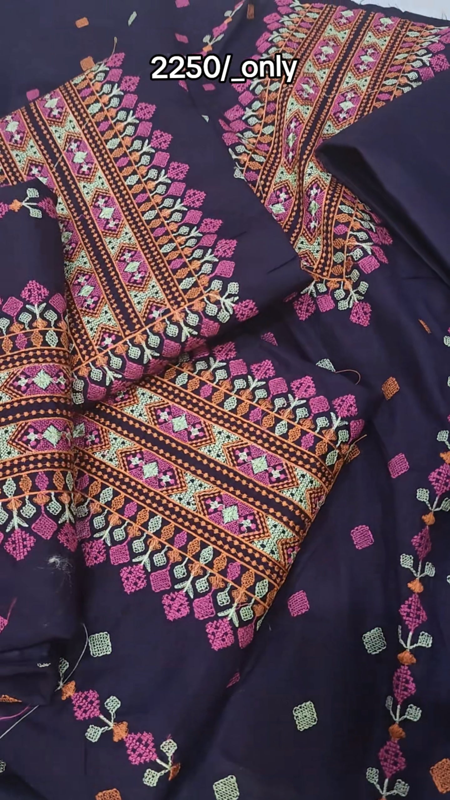 LAWN EMBROIDERED 2 PIECE ARTICLE BAYEF8CY