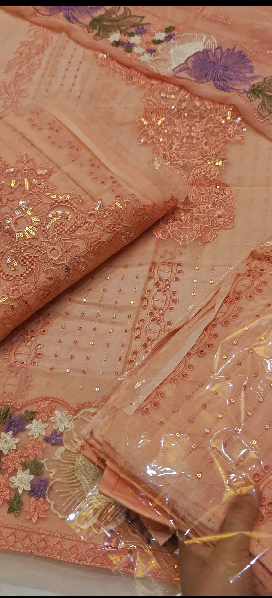 CRIMSON EMBROIDERY ARTICLE EID 12T78J45HIT