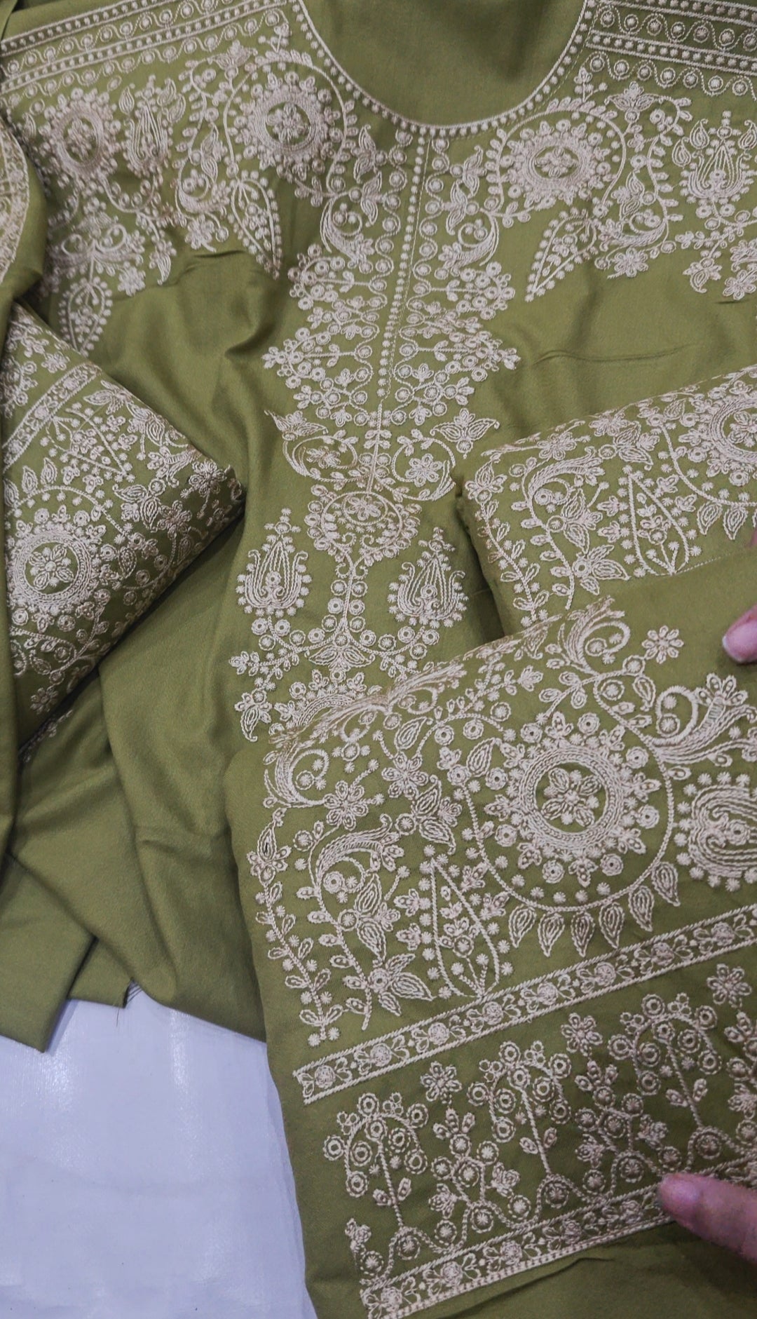 EMBROIDERED DHANAK MARINA 3 PIECE ARTICLE E1ZT