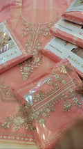MARIA.B EMBROIDERED LAWN 3 PIECE ARTICLE IT6VEN