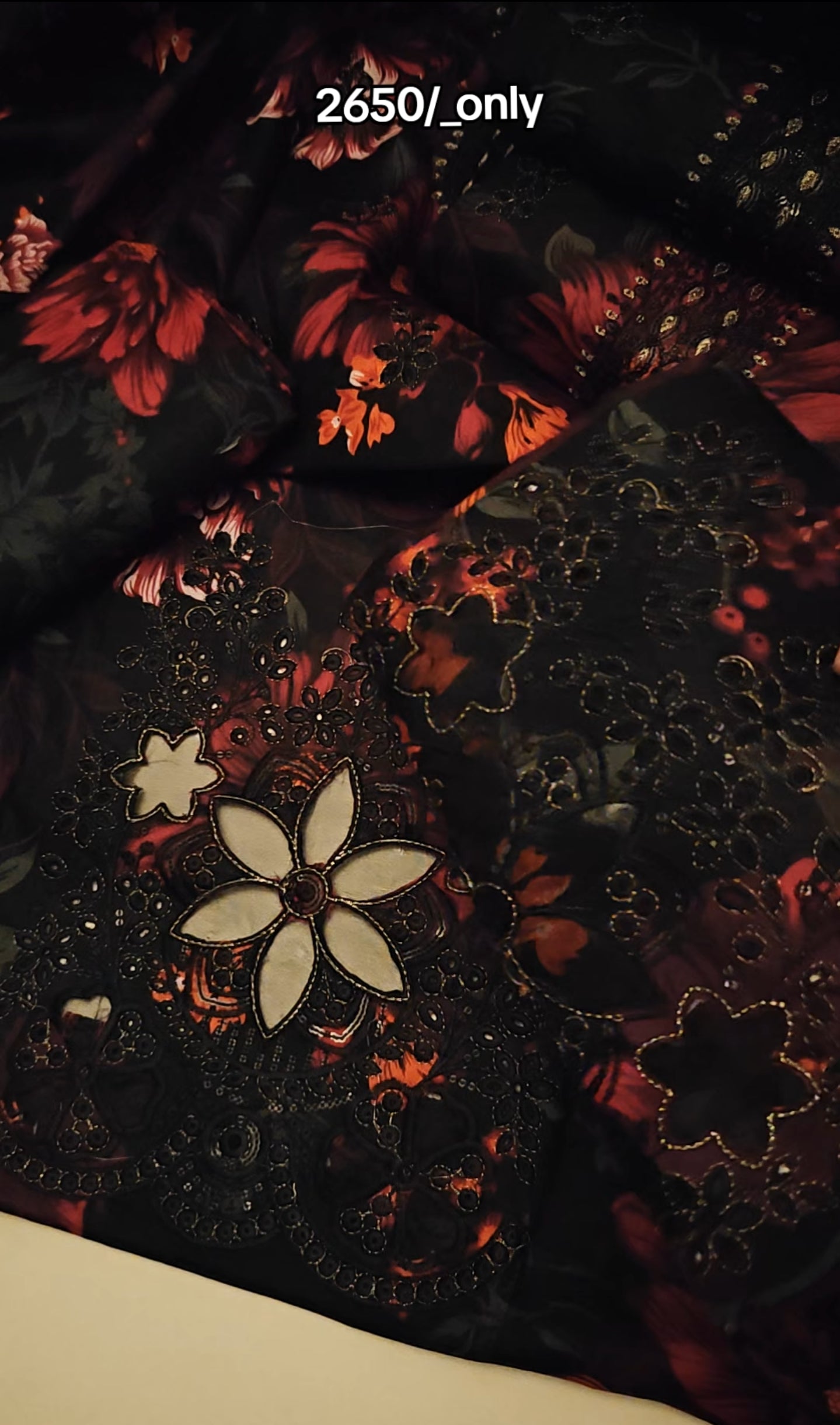 IZNIK LAWN EMBROIDERED 3 PIECE ARTICLE YS72JI