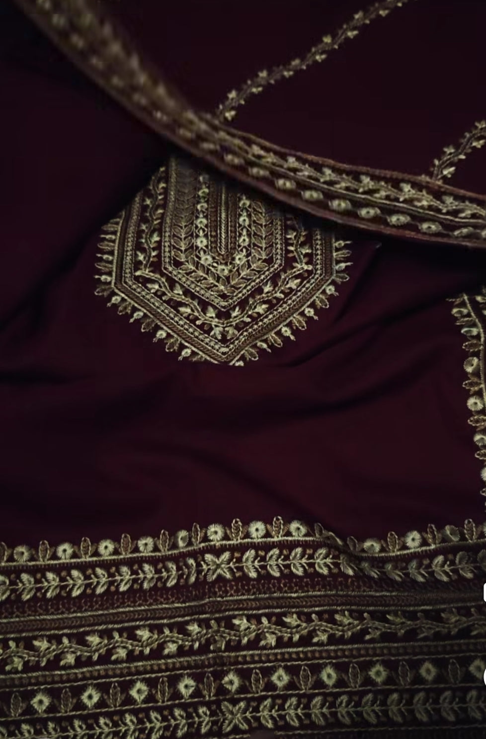 DHANAK MARINA EMBROIDERED 3 PIECE ARTICLE