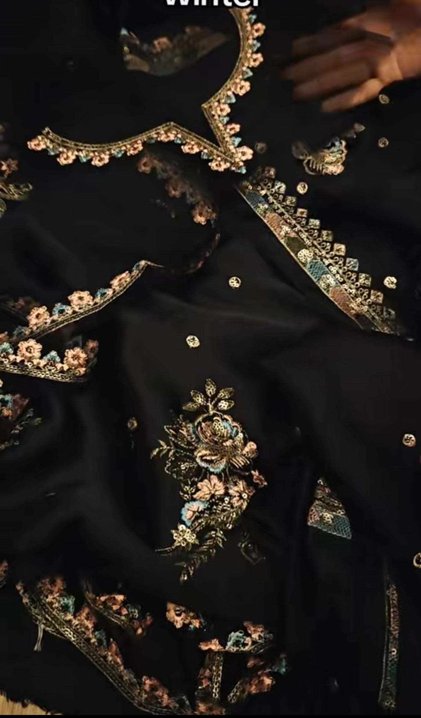 ETHNIC  2 PIECE SILK  WINTER ARTICLE I7FBDH65
