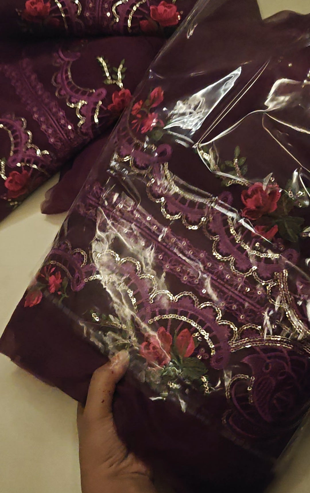 JAUQURD WITH PATCHES PLUM JAUQURD SHAWL PLUM451000