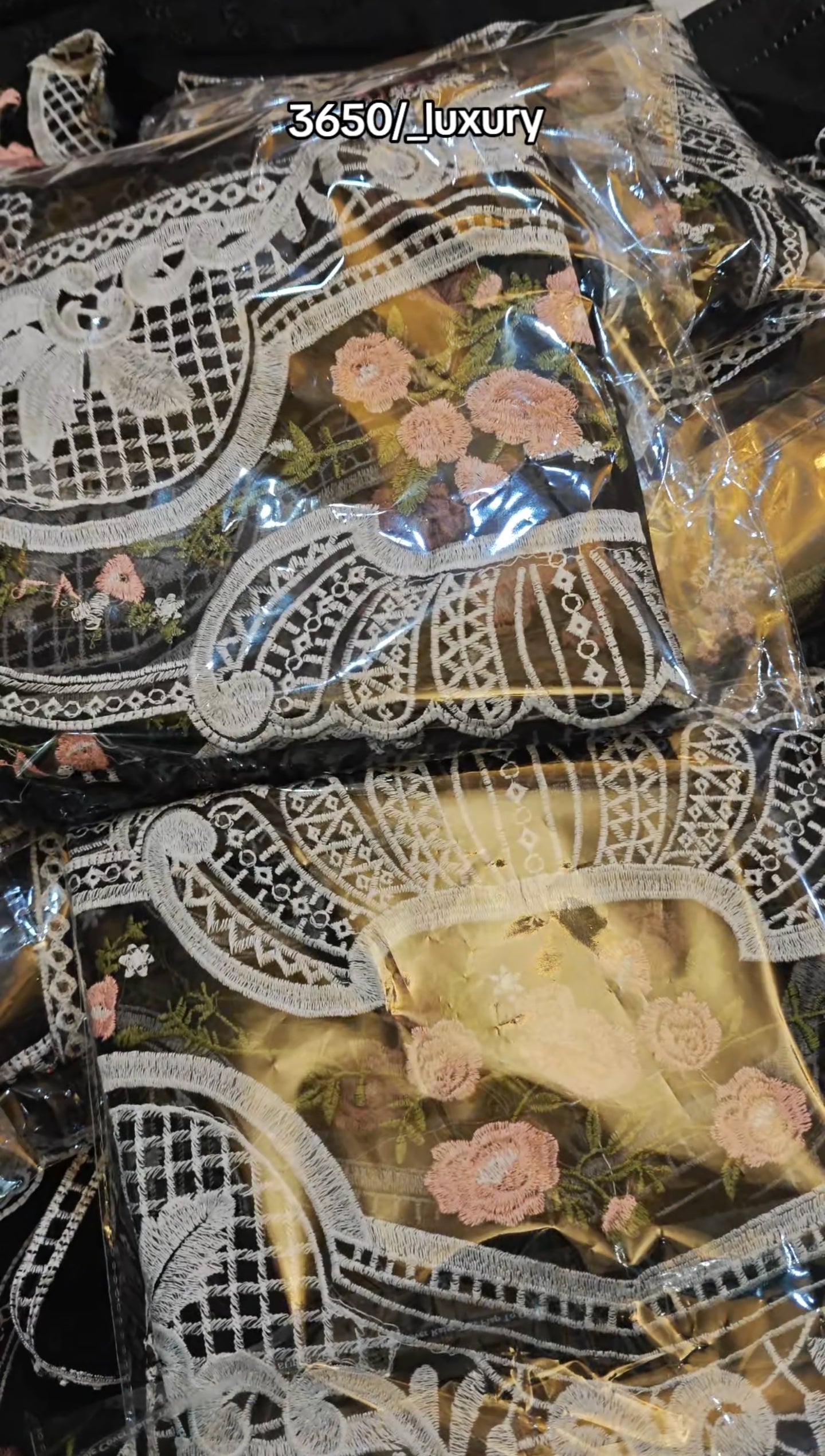 LAWN EMBROIDERED 3 PIECE DRESS YQJW987