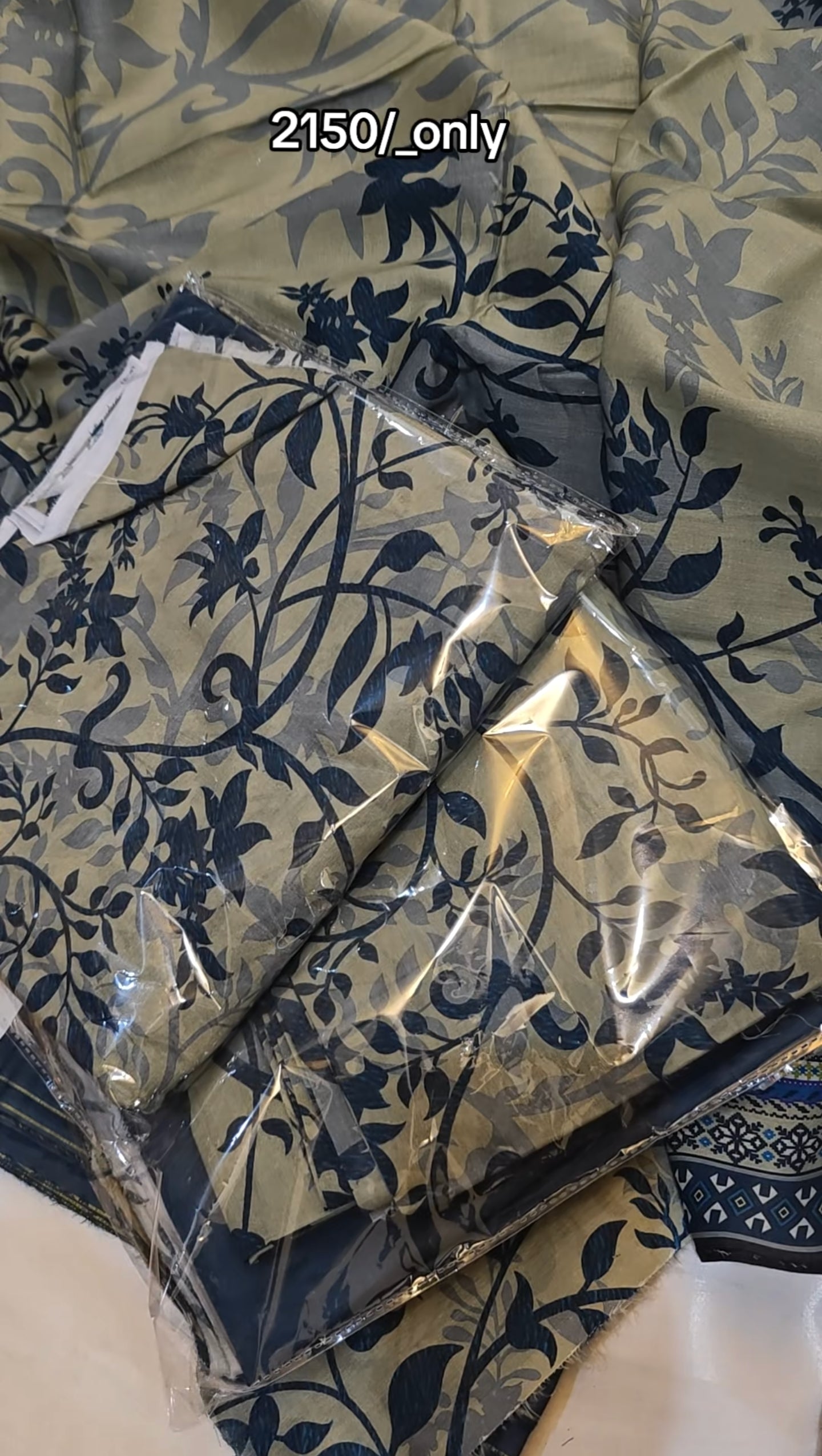 AL KARAM LAWN PRINTED 3 PIECE ARTICLE PFHEQ53