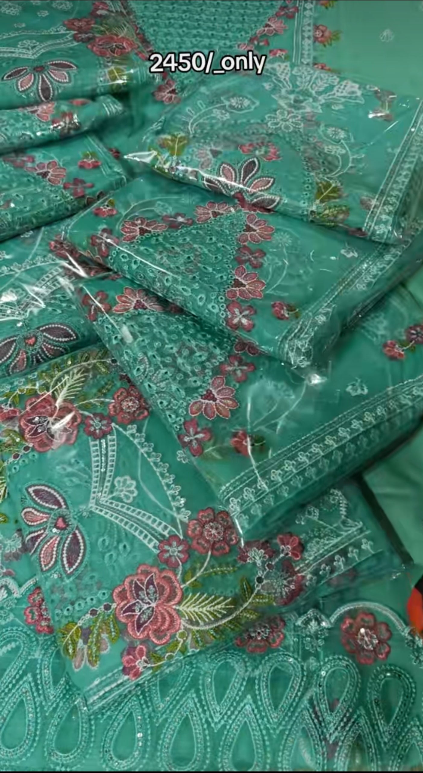 BEAUTIFUL LUXURY EMBROIDERED ARTICLE 2PIECE LTE642K0E