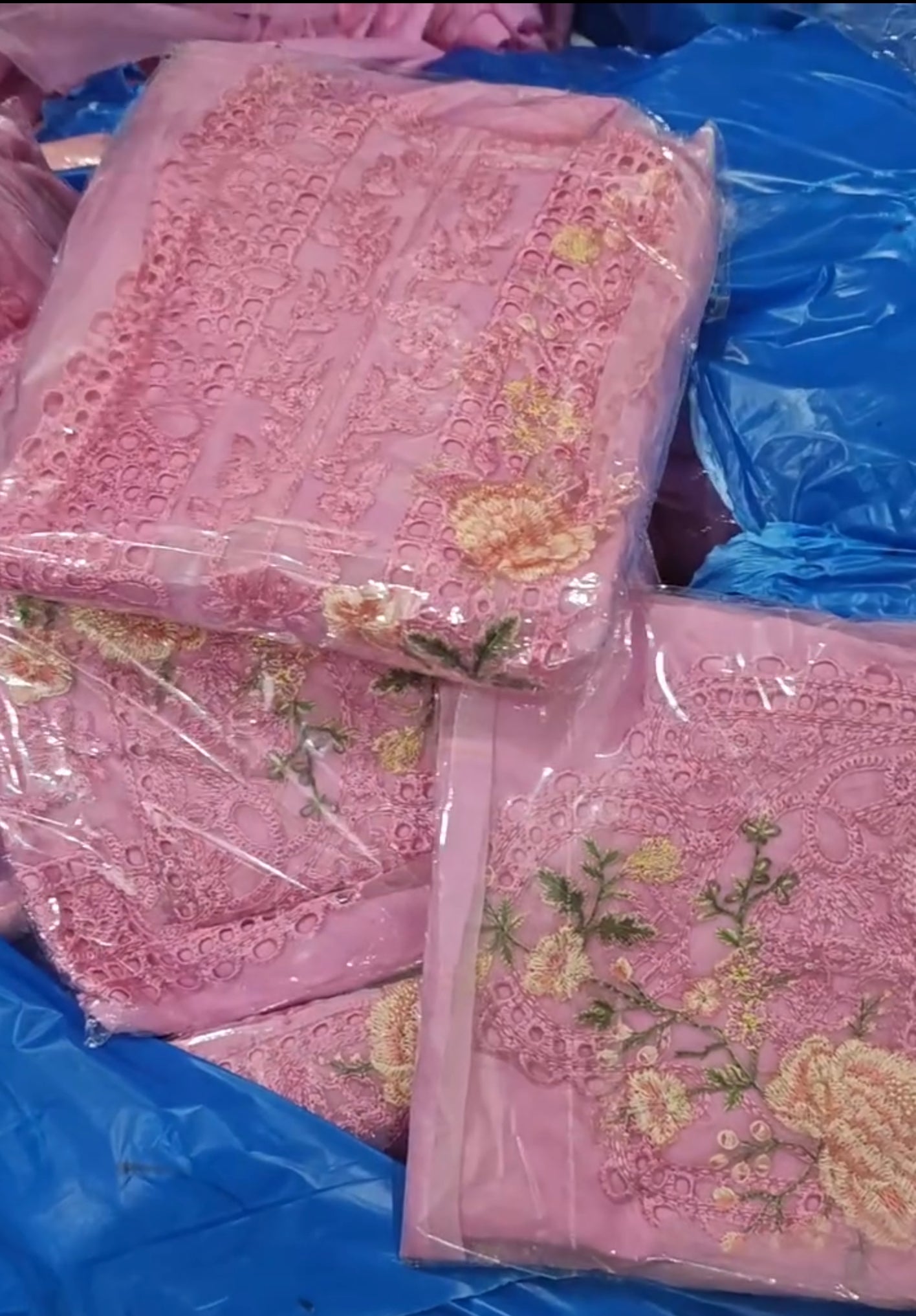 MARIA.B EMBROIDERED LAWN 2 PIECE ARTICLE QTDT8R