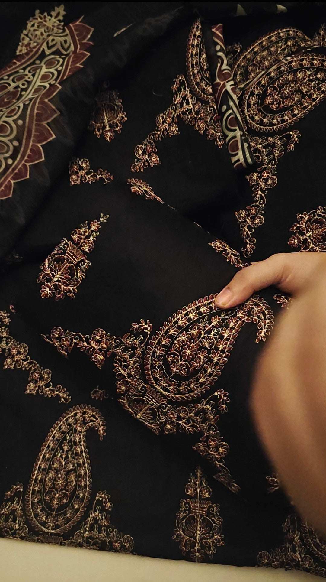 BREEZE 3 PIECE BEAUTIFUL EMBROIDERED ARTICLE BPBEAB0124