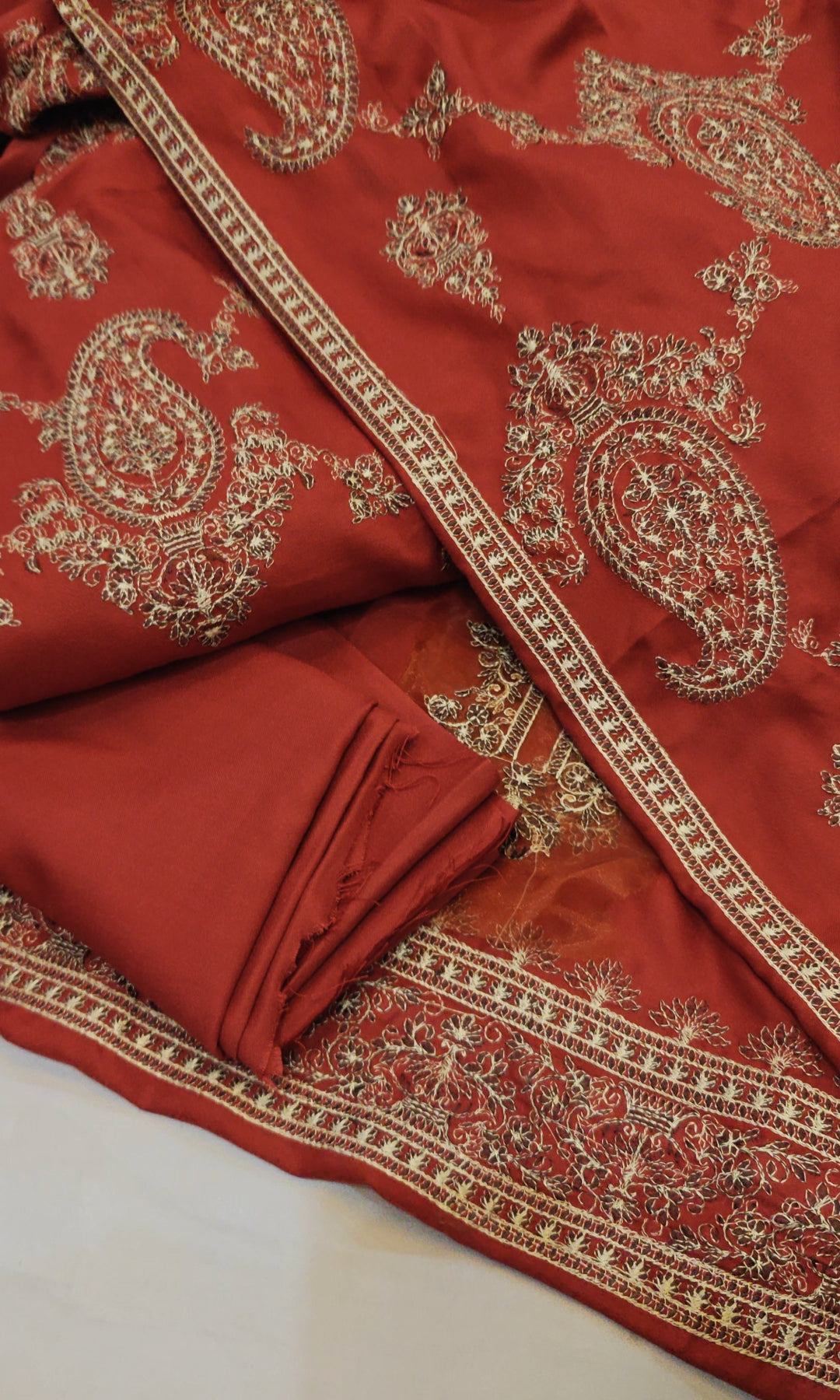 BREEZE EMBROIDERED DHANAK 3 PIECE DRESS