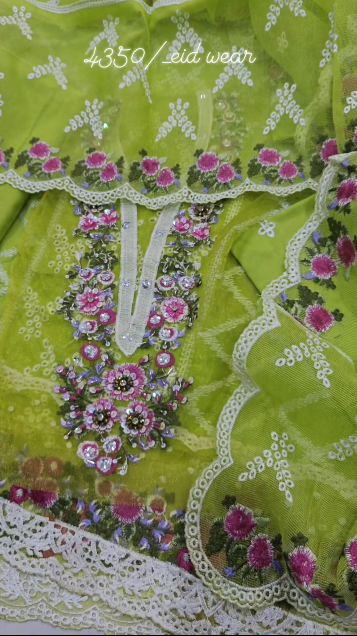 EID WEAR LUXURY LAWN 3 PIECE ARTICLE PDHS01P
