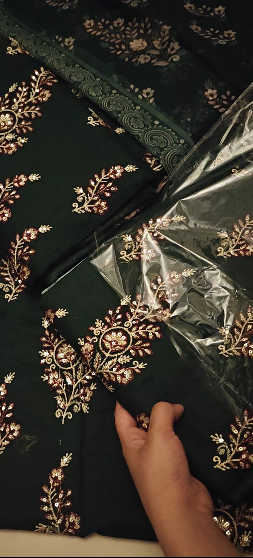 GREEN EMBROIDERY 3PC LUXURY DRESS882200