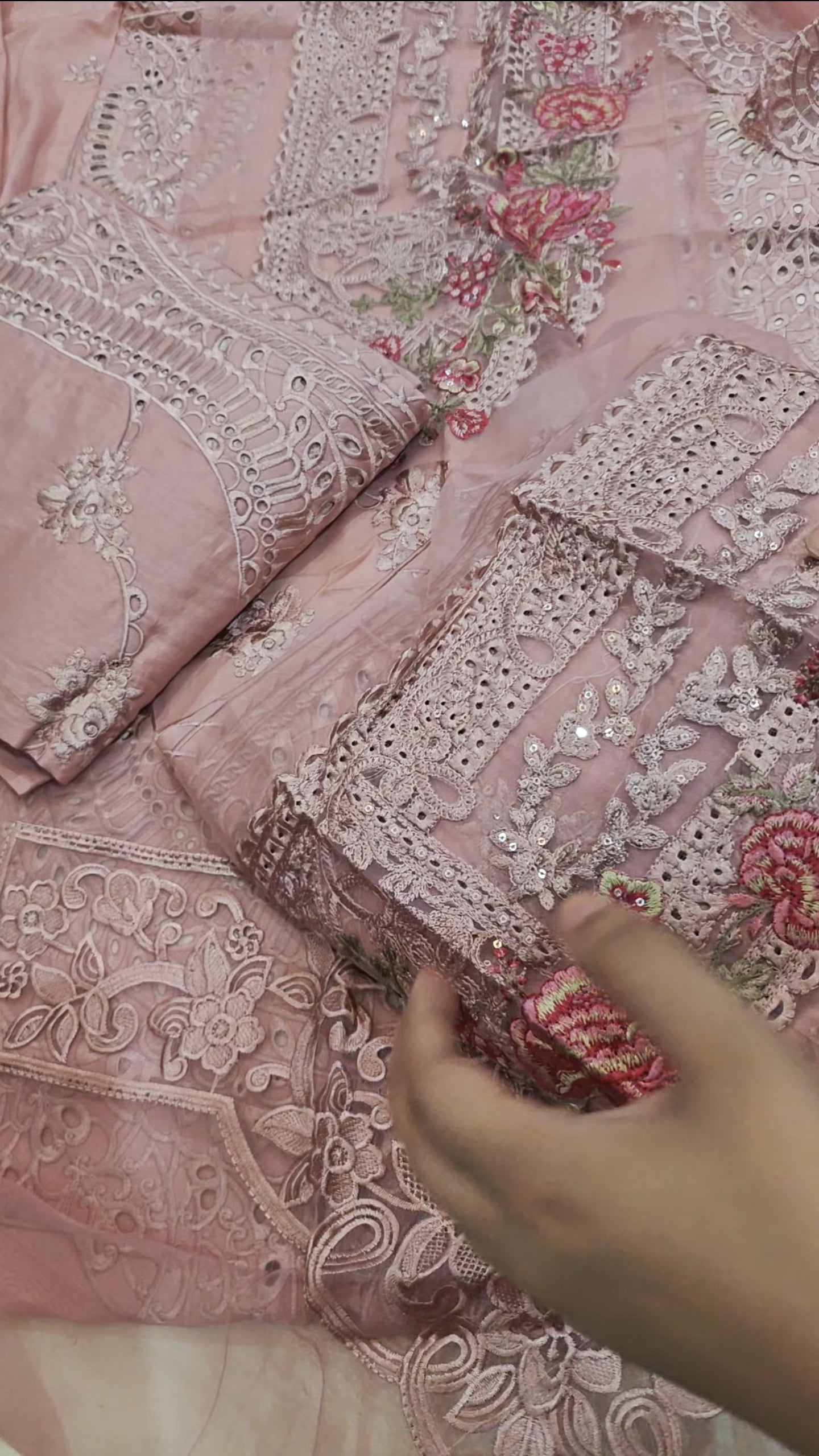 MARIA.B LAWN EMBROIDERED 3 PIECE ARTICLE 83BXK0MXL