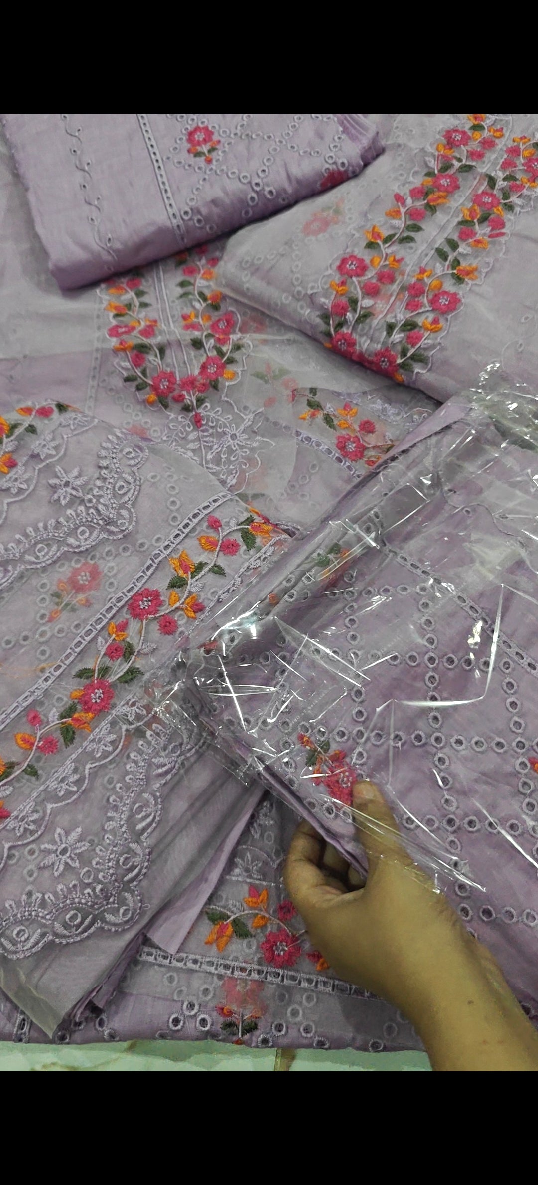 Chikenkari lawn mauve 71421910