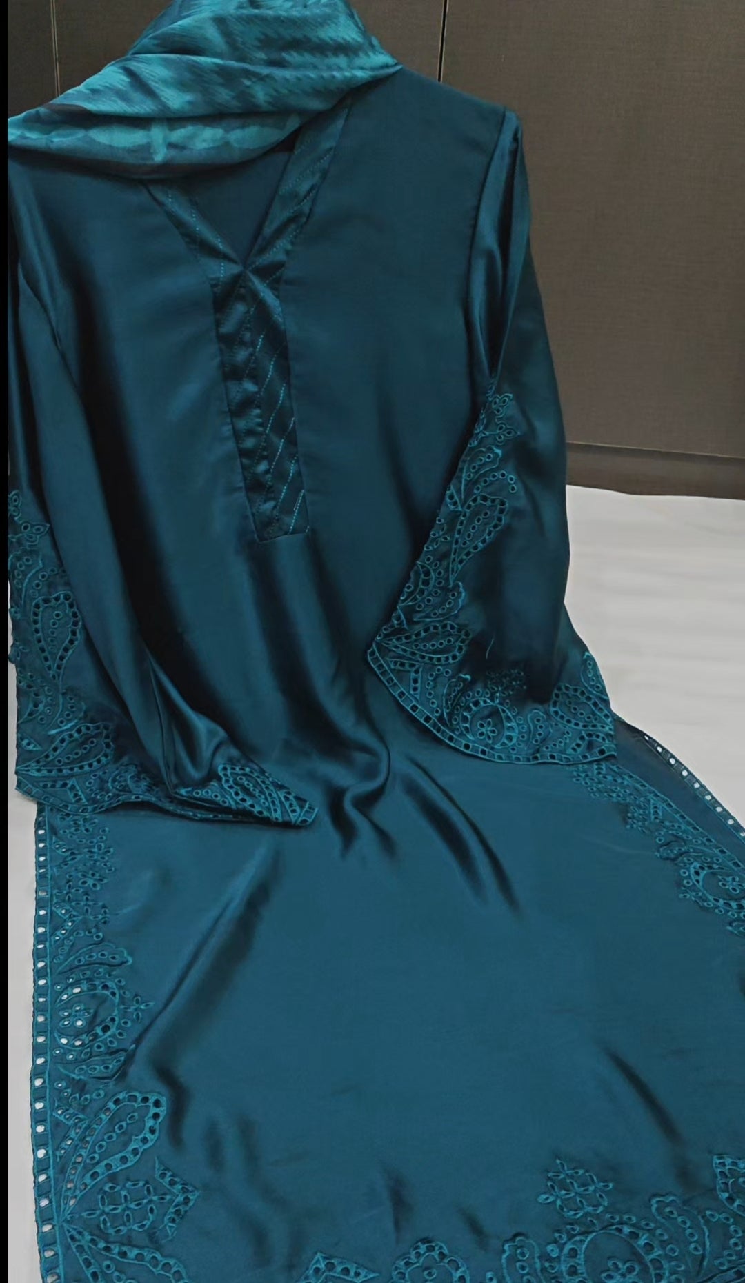 SILK 3 PIECE STICHED DRESS