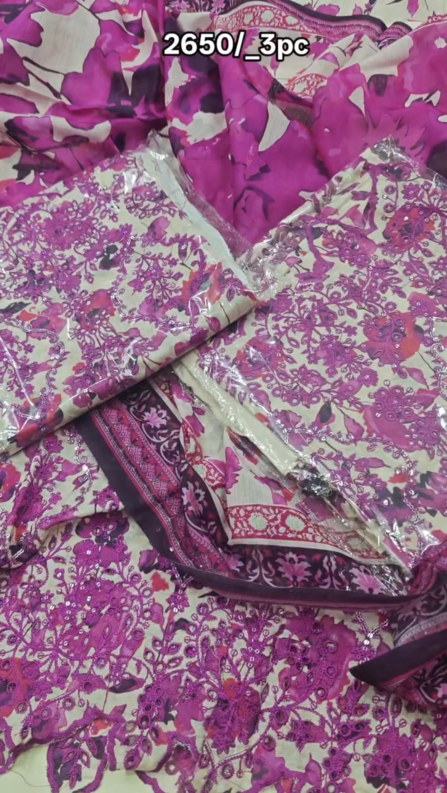BIN SAEED LAWN EMBROIDERED 3 PIECE ARTICLE 8T89T91HRD