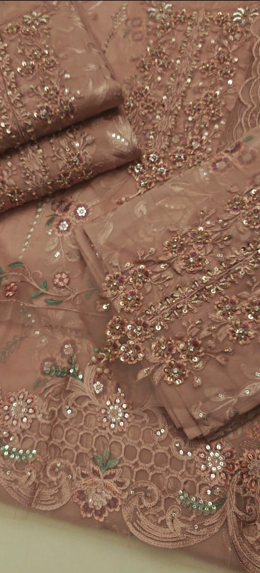 HAND MADE CHARMING SUIT LAWN LUXURY EID 67124123DH