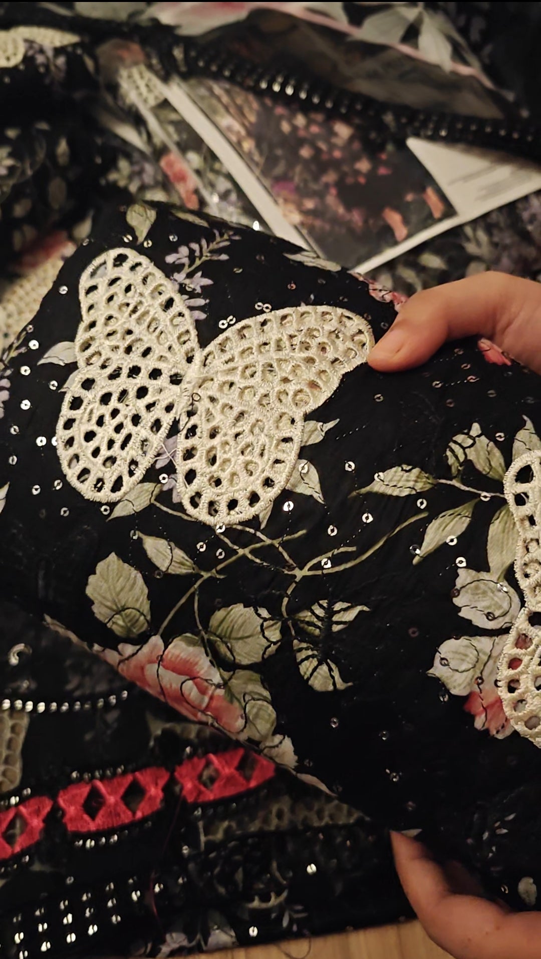 BLACK EMBROIDERY MARIA B NEW ARTICLE LAWN PRETTYB8213