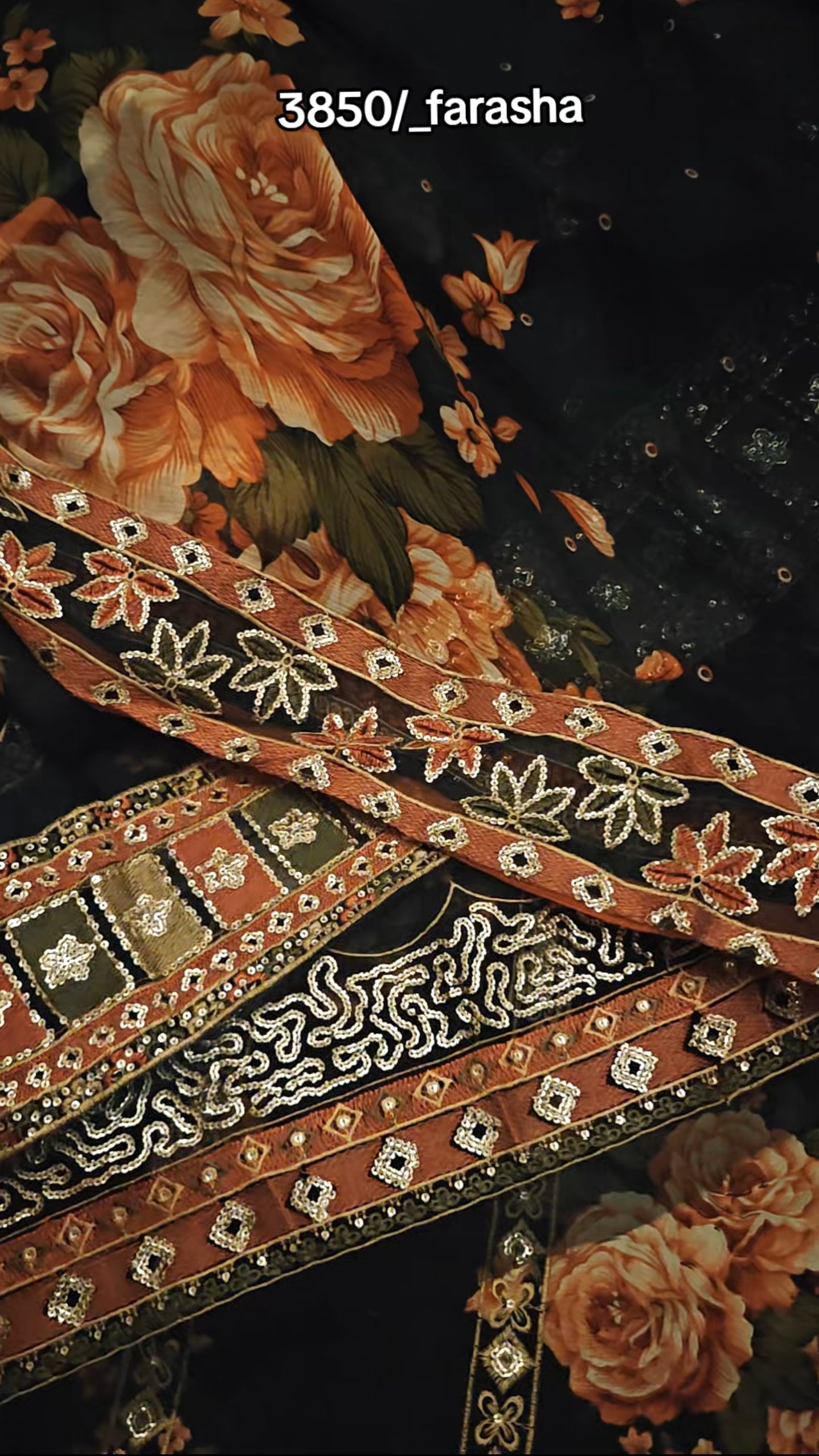 FARASHA LAWN PRINTED AND EMBROIDERY 3 PIECE ARTICLE OHJ849MZ