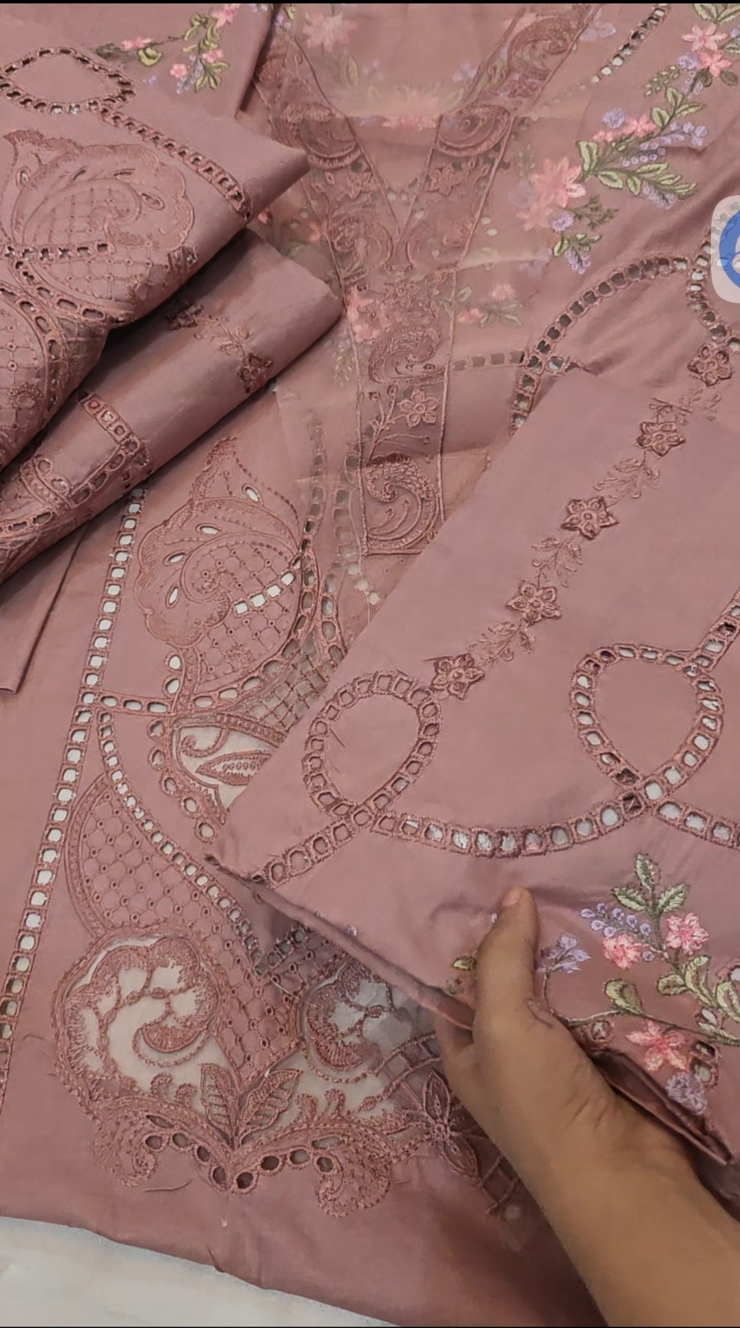 MARIA.B LAWN EMBROIDERED LUXURY 3 PIECE ARTICLE GSYWI84