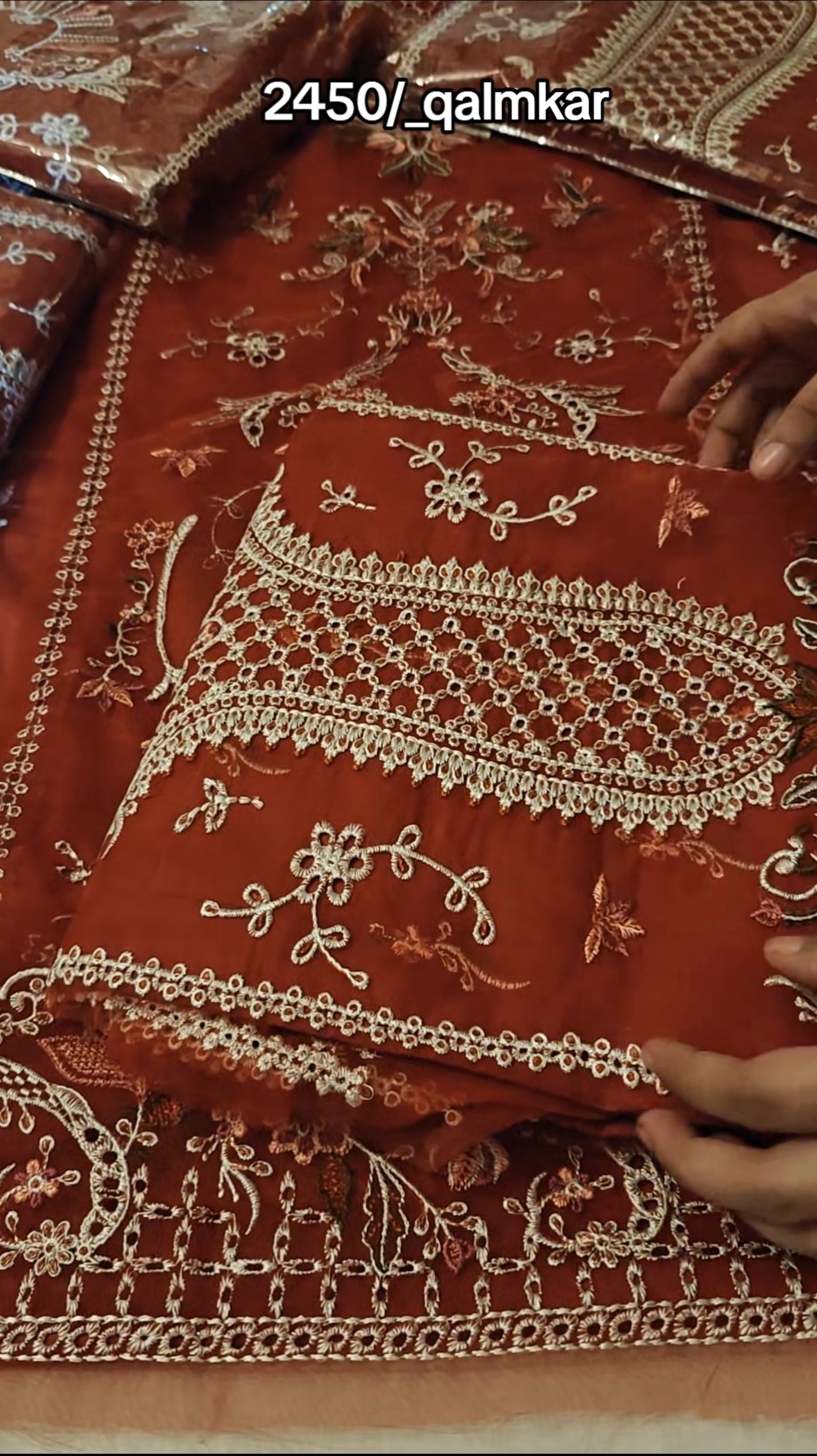 QALAMKAR LAWN EMBROIDERED 2 PIECE ARTICLE 83GSP02