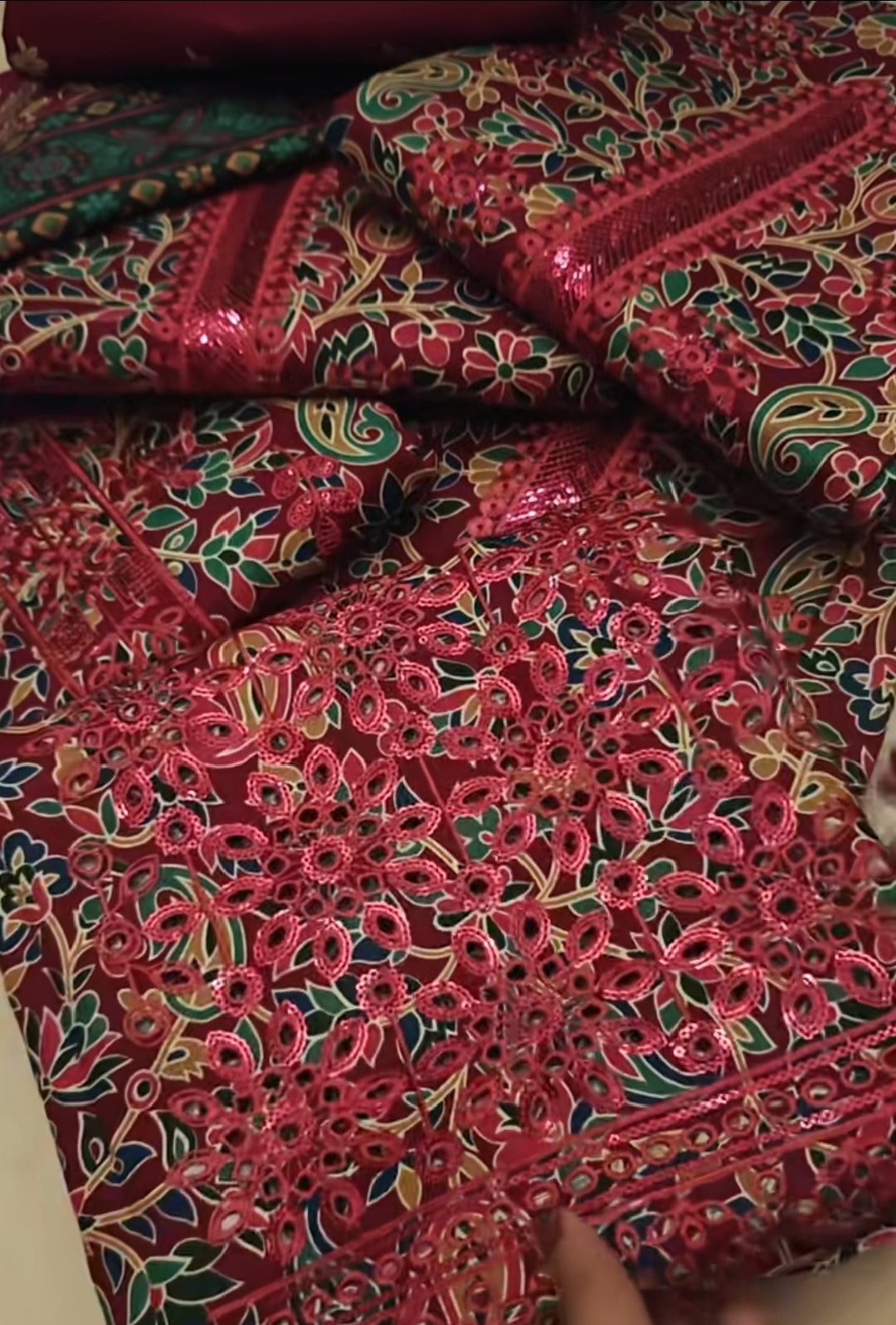 Sapphire khaddar 3pc article embroidered with printed shockingpinkgog