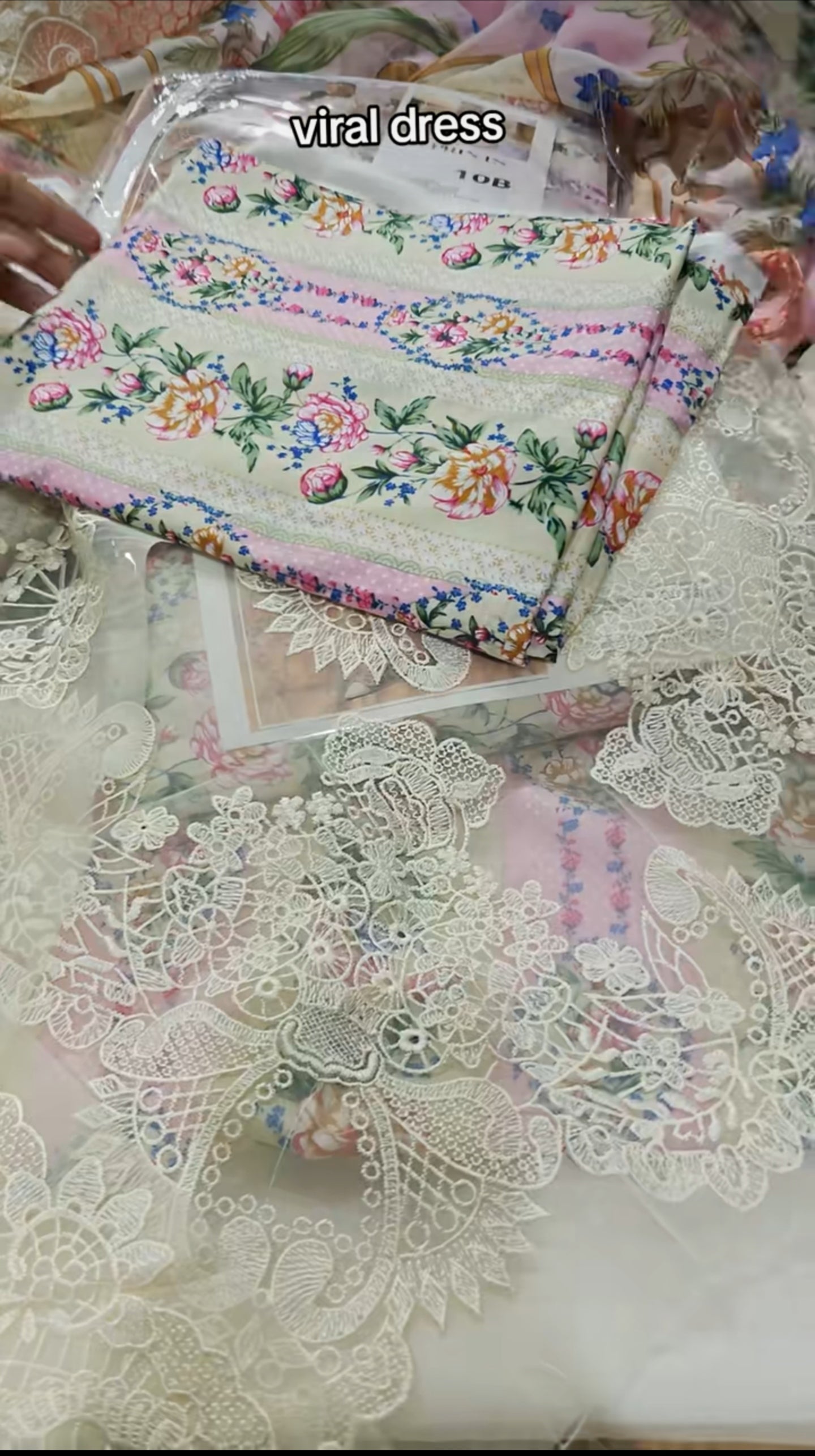 MARIA B M PRINTS LUXURY DRESS WITH BEAUTIFUL PATCHES 027PLOAGB