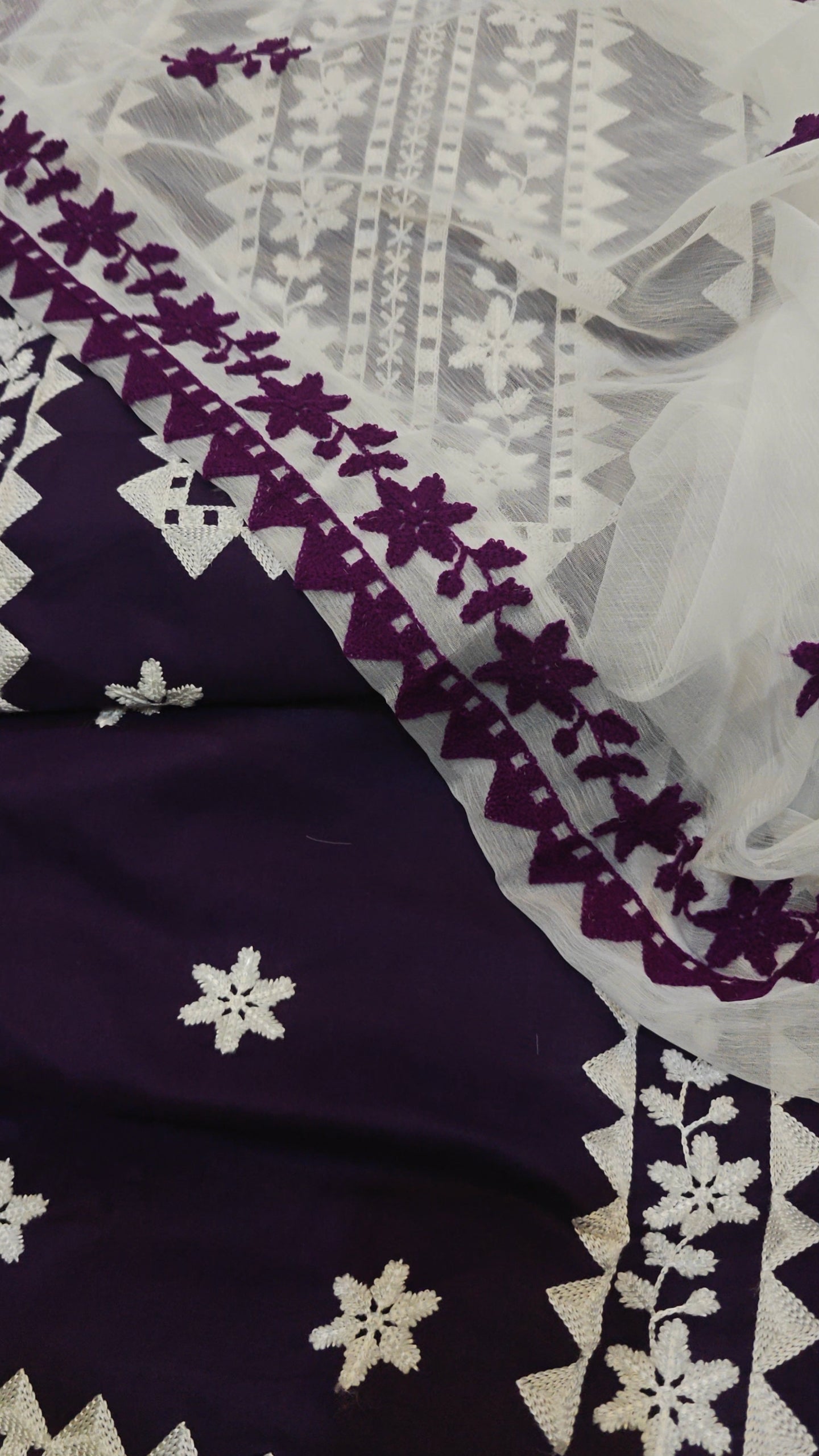 EMBROIDERED LAWN COTTON 3 PIECE ARTICLE BJT861KL