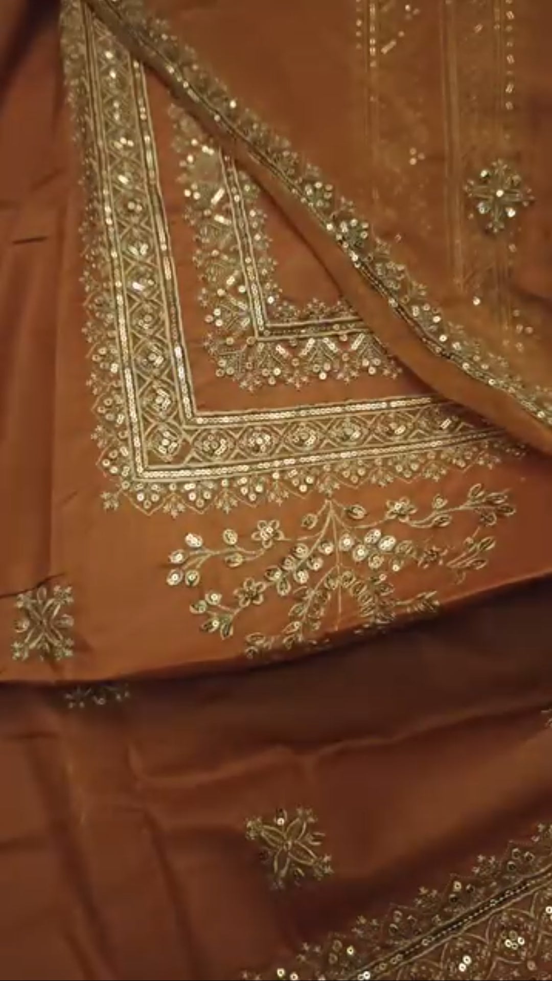 LAWN EMBROIDERED 3 PIECE ARTICLE BNQU89