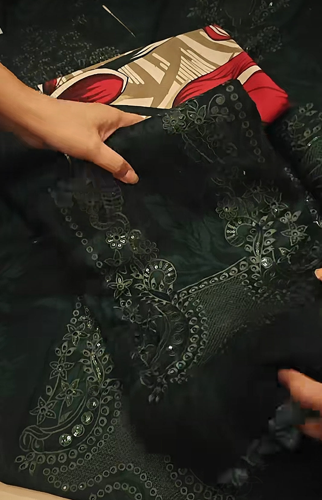 Khaddar mestry 3pc article printed or neck embroidered kurigzinc0il