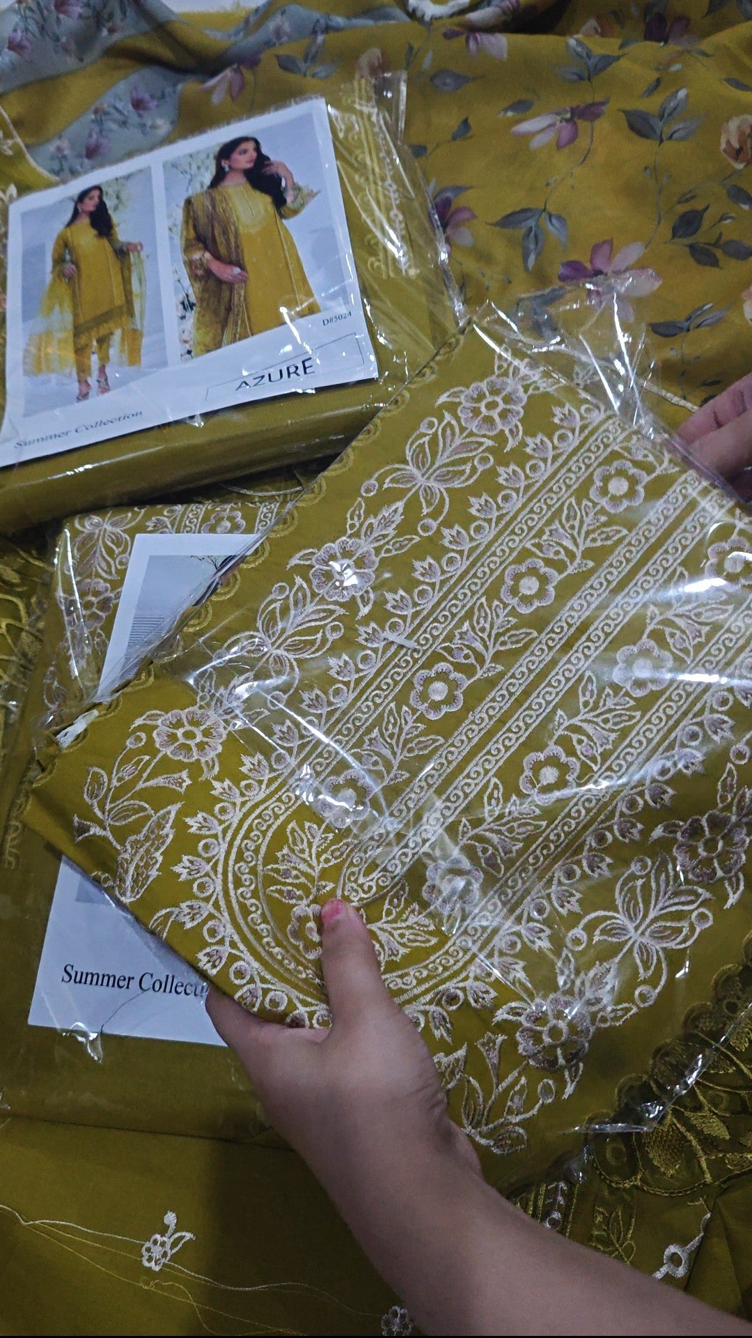 AZURE LAWN EMBROIDERED 3 PIECE DRESS MDSDD2