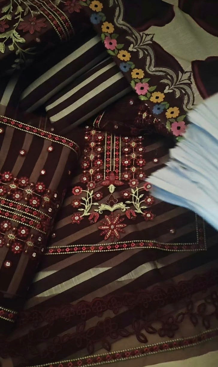 CHARIZMA KHADDAR 3PC ARTICLE WINTER PATCH EMBROIDERED MEHRUITR8TITI