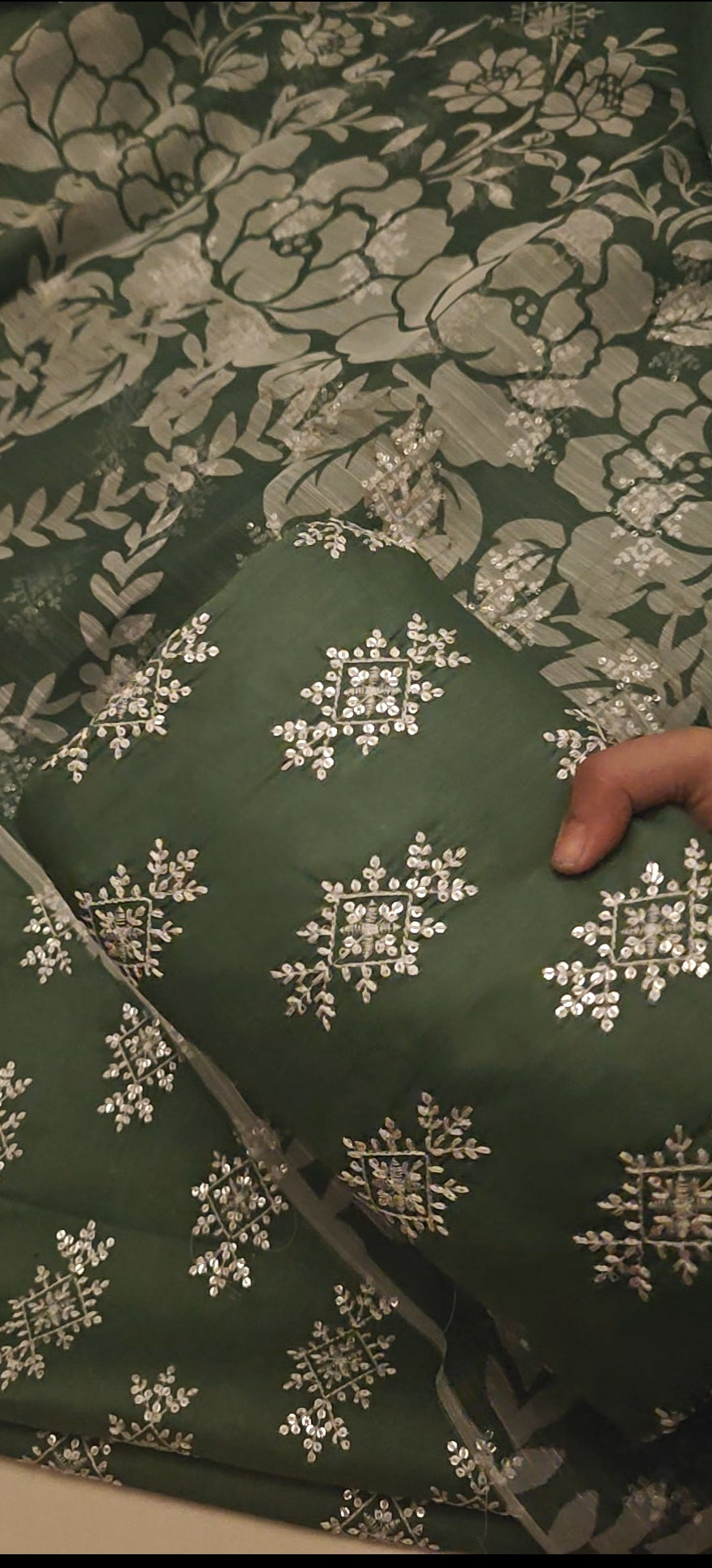 CROSSSTICH EMBROIDERY 3PC LAWN 0919034JAQ