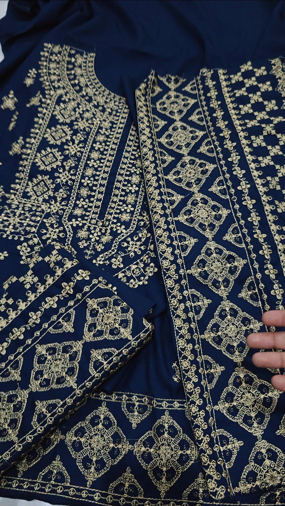 LIMELIGHT EMBROIDERED 2 PIECE ARTICLE