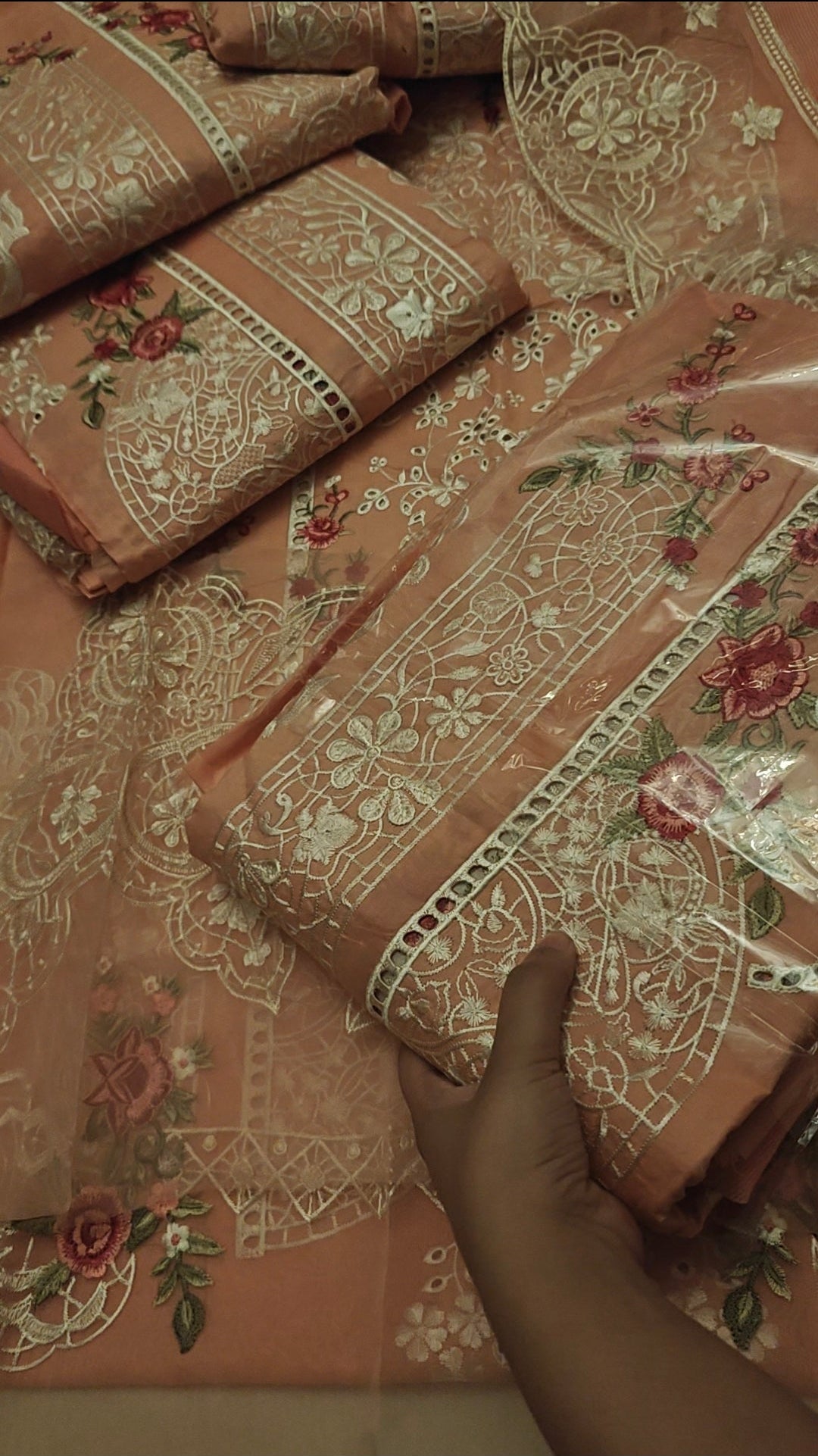 PEACH 3PC LAWN LUXURY DRSSS LAWN PEACH610296