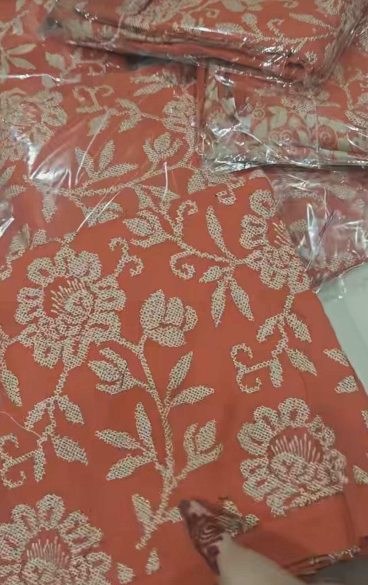 BAREEZE LAWN 3PIECE ARTICLE WITH EMBROIDERED RESTORANGEUY