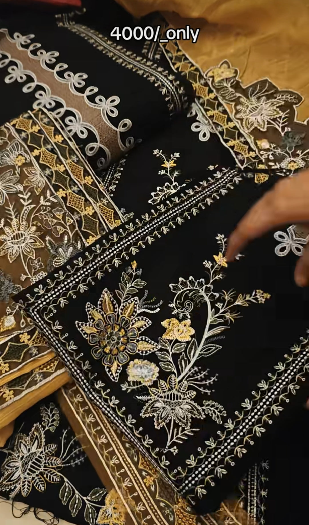 Aneelas 3pc marina dhanak heavy embroidered blackyellojtigu